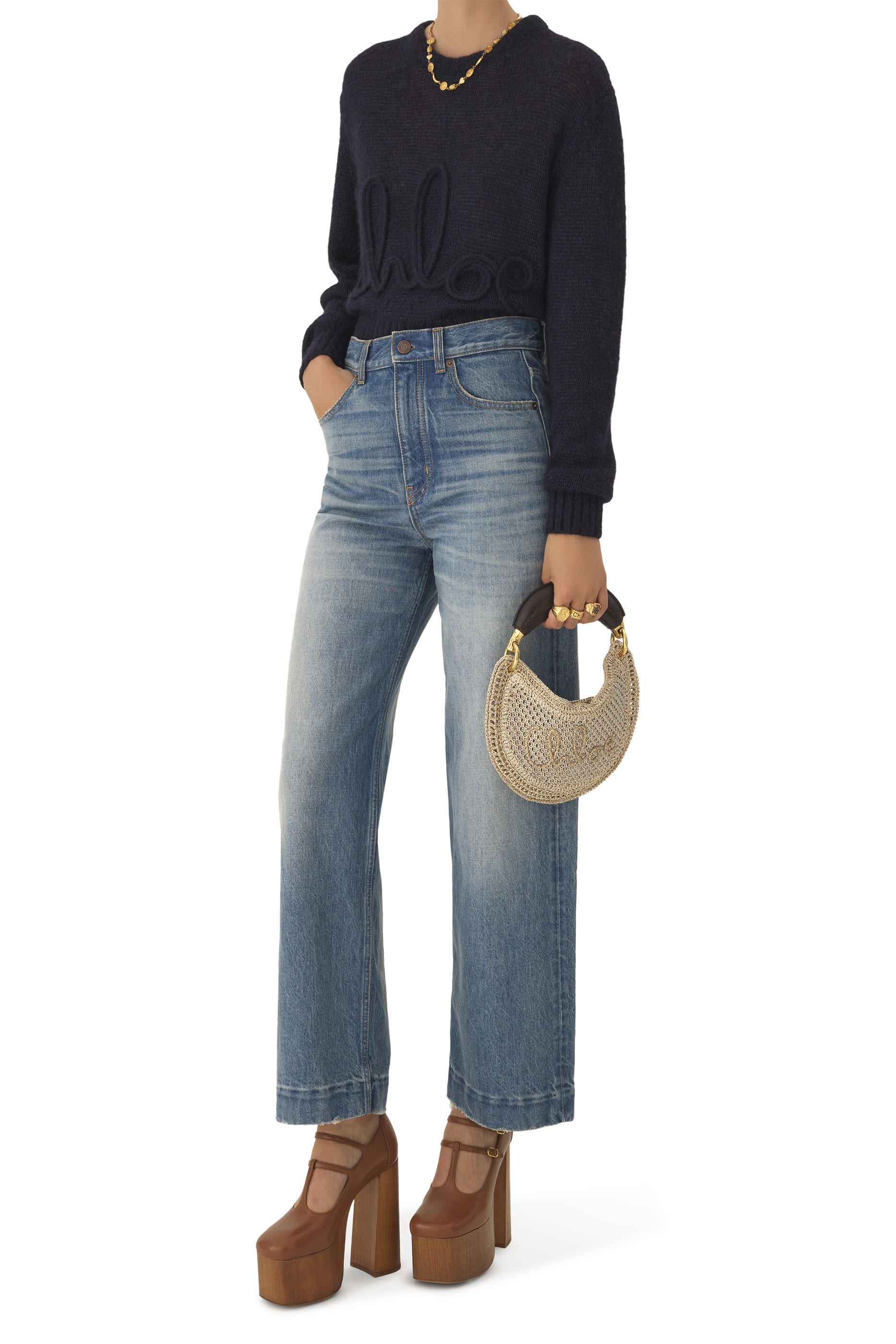 حقيبة هوبو سامر صغيرة بيد بتصميم موزة