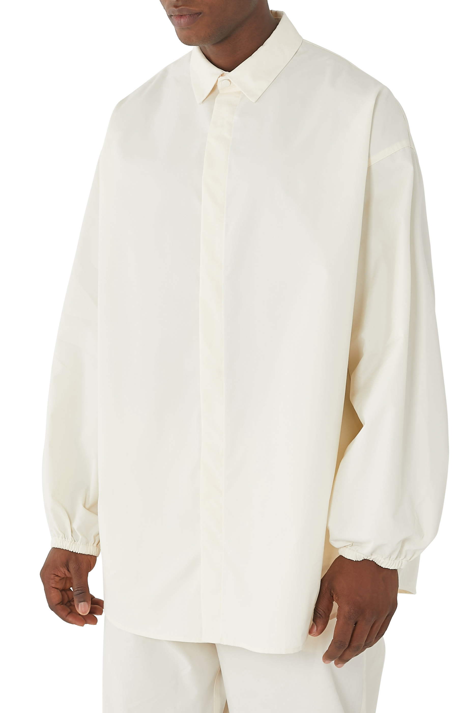 تيشيرت بأزرار إغلاق