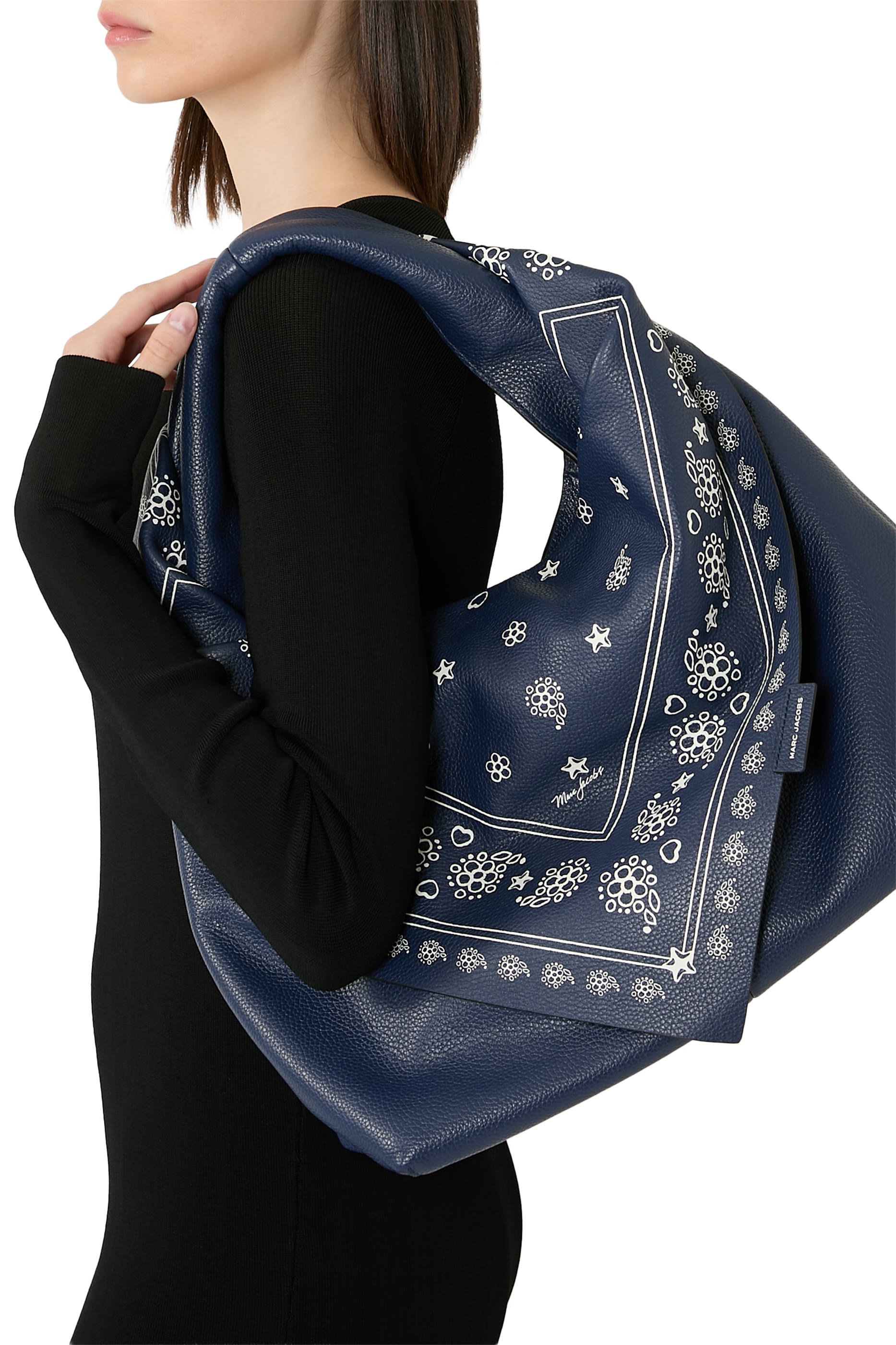 حقيبة ساك بنقشة باندانا