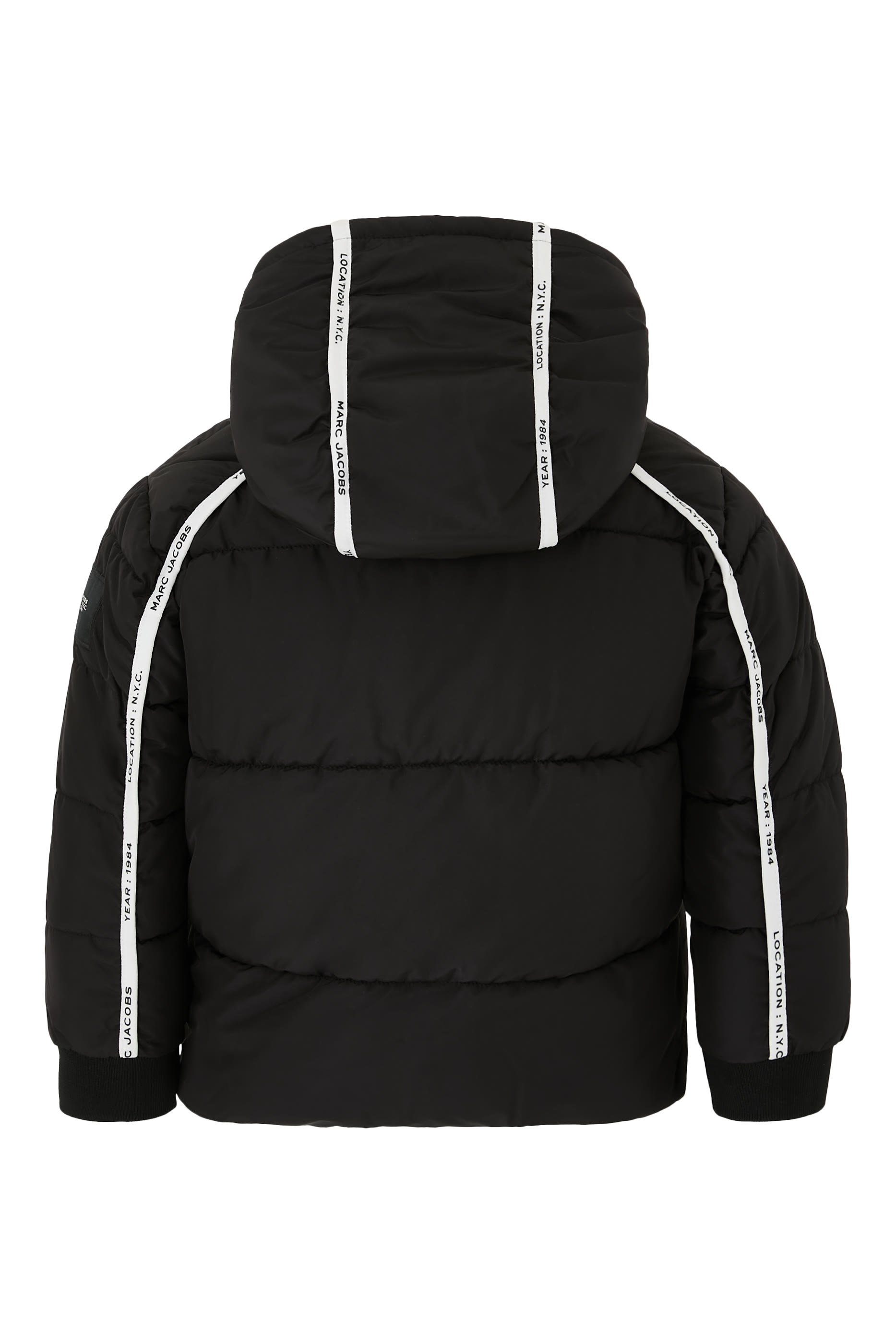 جاكيت بتصميم منفوخ مزين بشعار الماركة للأطفال