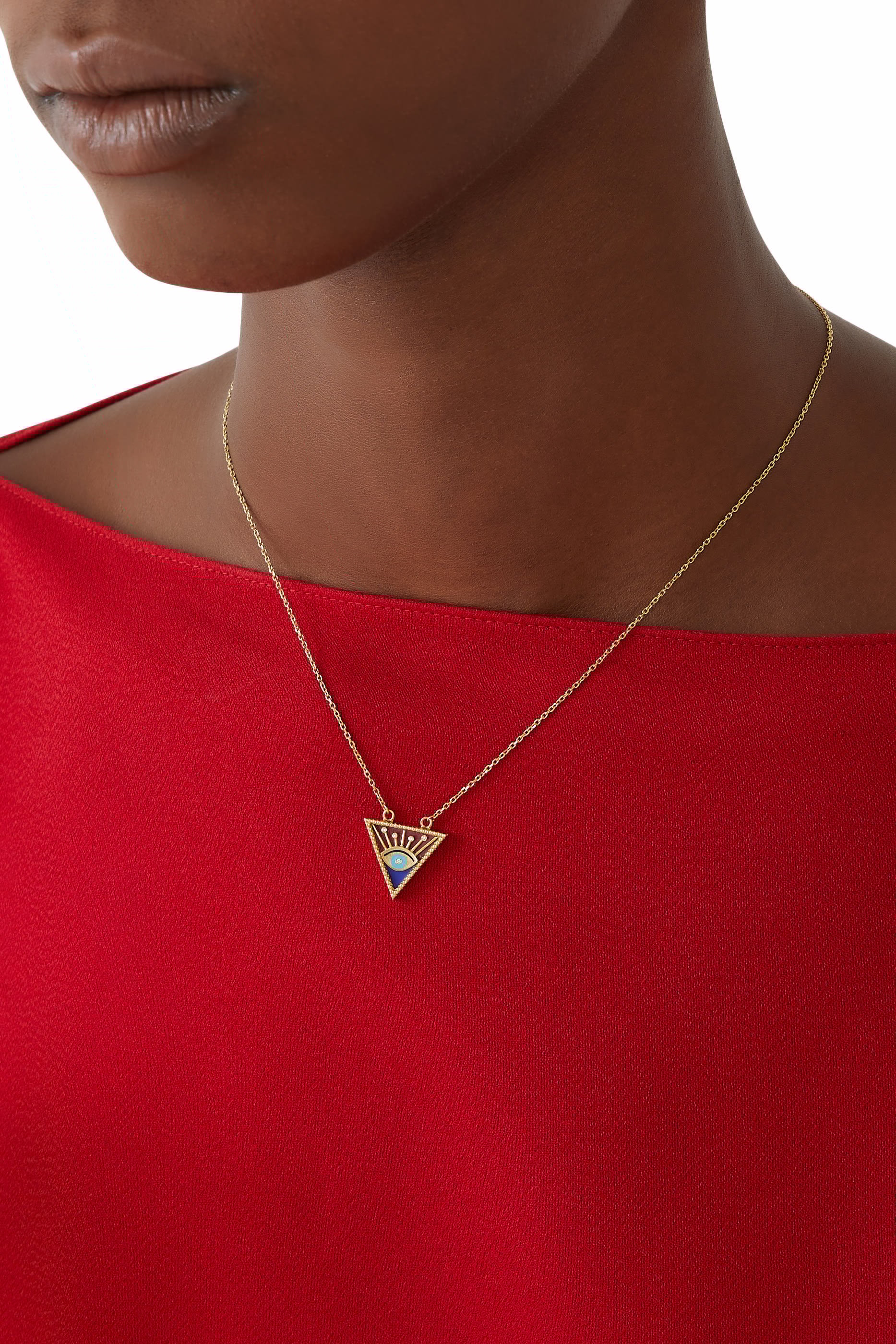 قلادة بدلاية بتصميم مثلث مرصعة بالماس، ذهب أصفر عيار 18