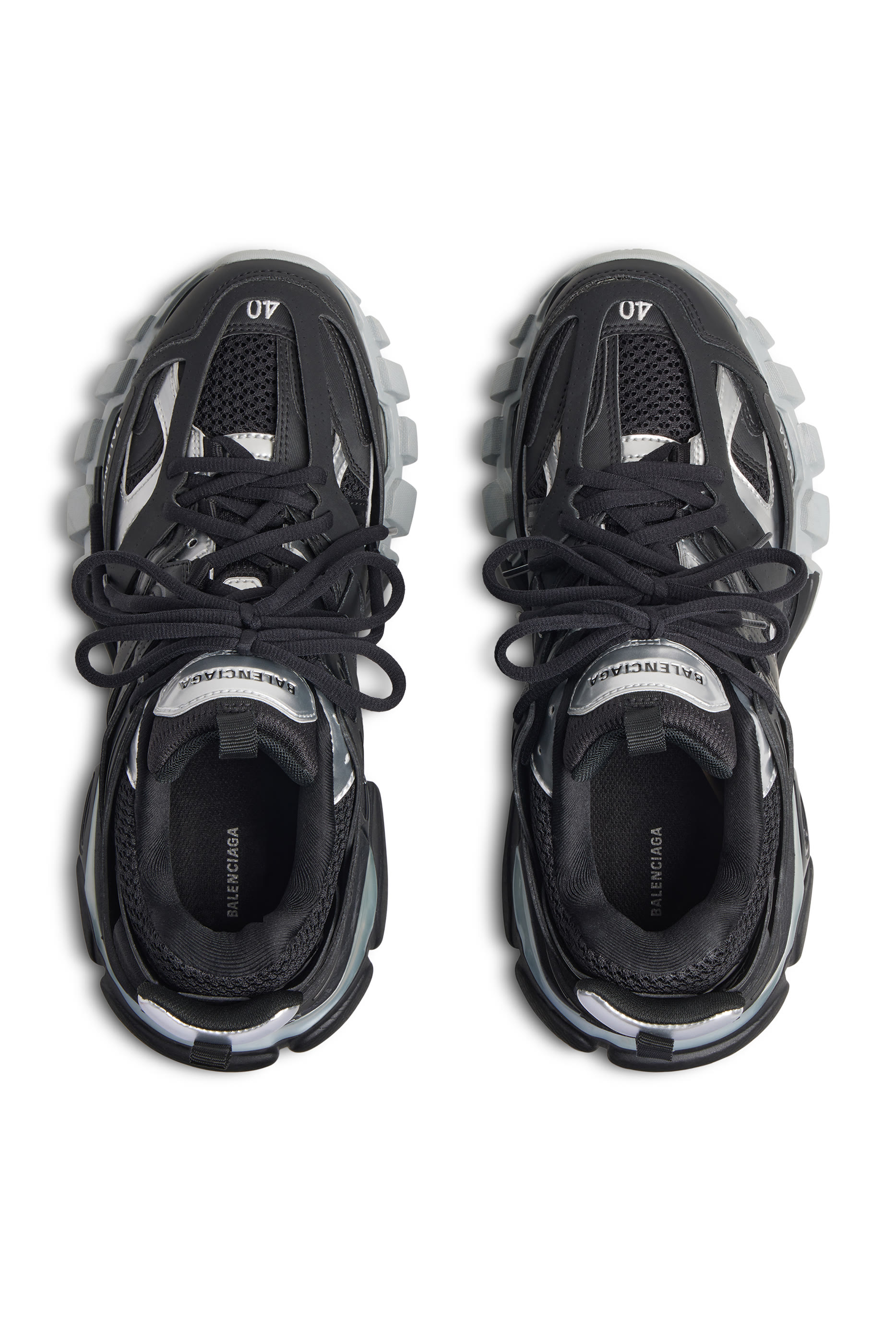 سنيكرز تراك