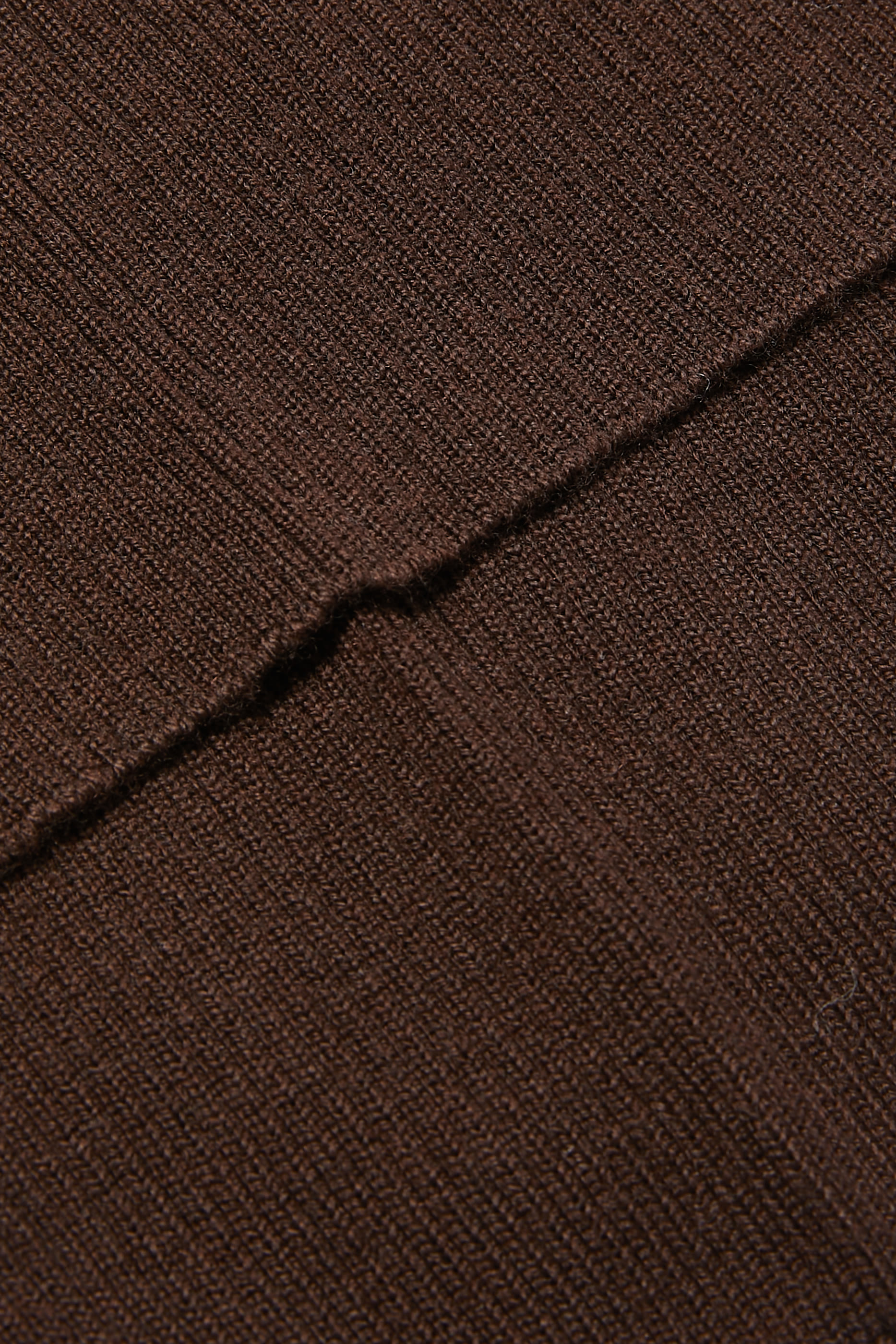 ياقة بتصميم مضلع