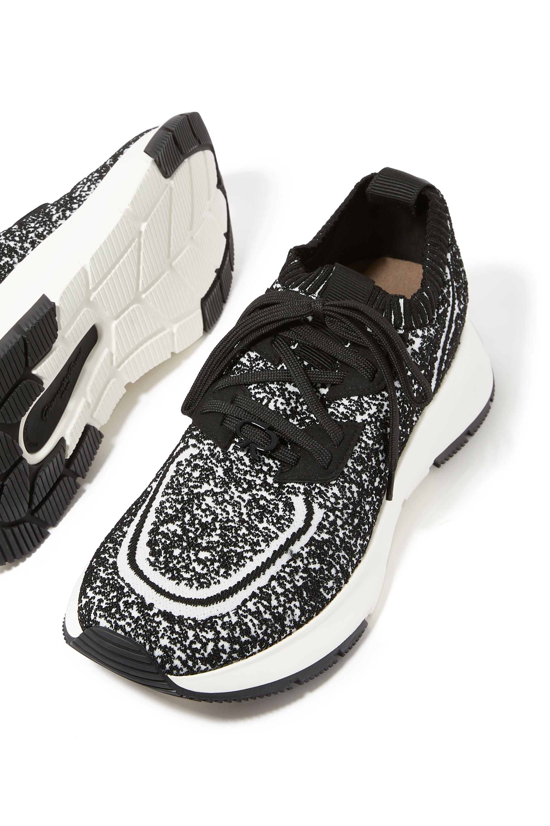 سنيكرز جلوفر نسيج بوكليه