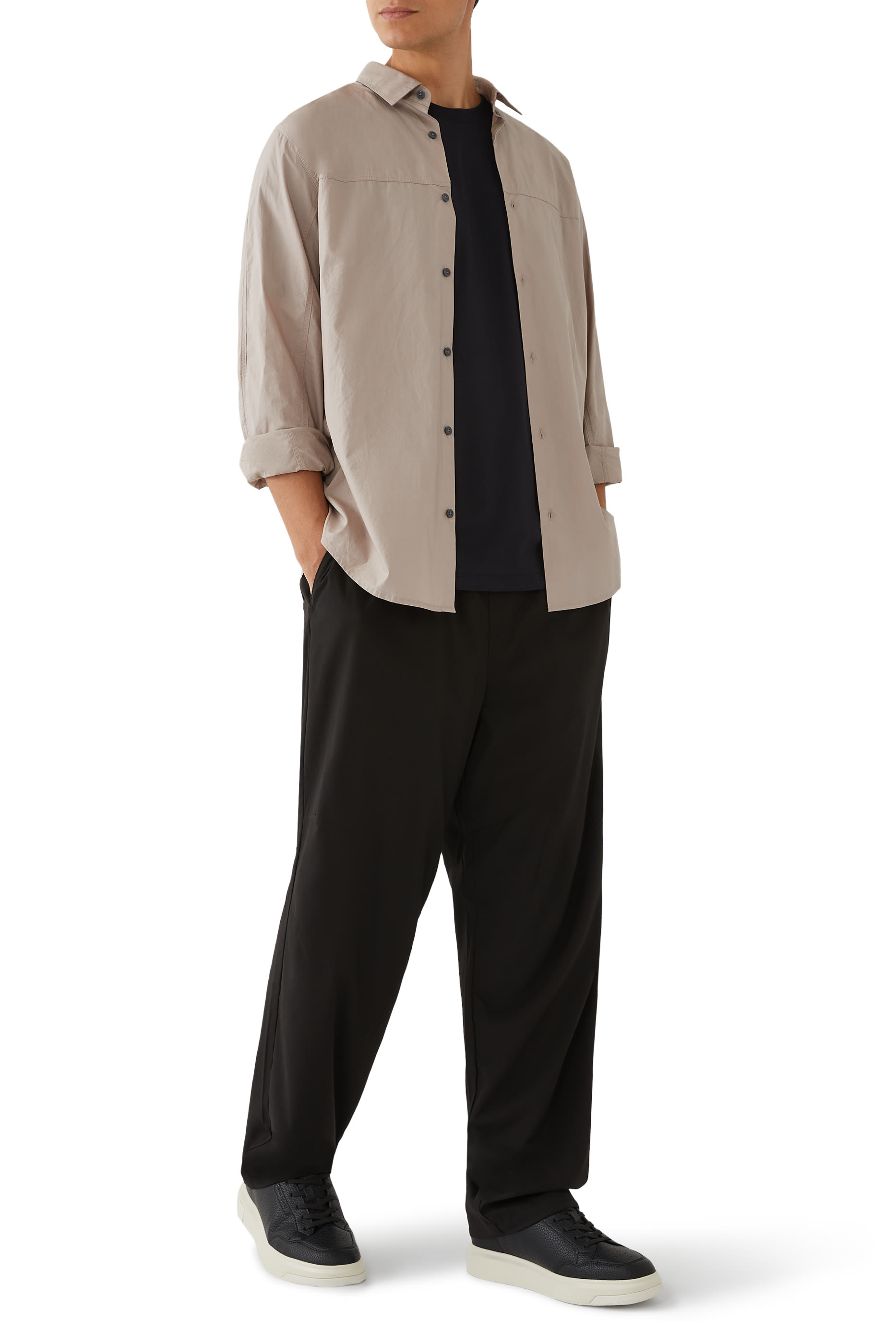 قميص تيسوتو بياقة عالية وأكمام طويلة