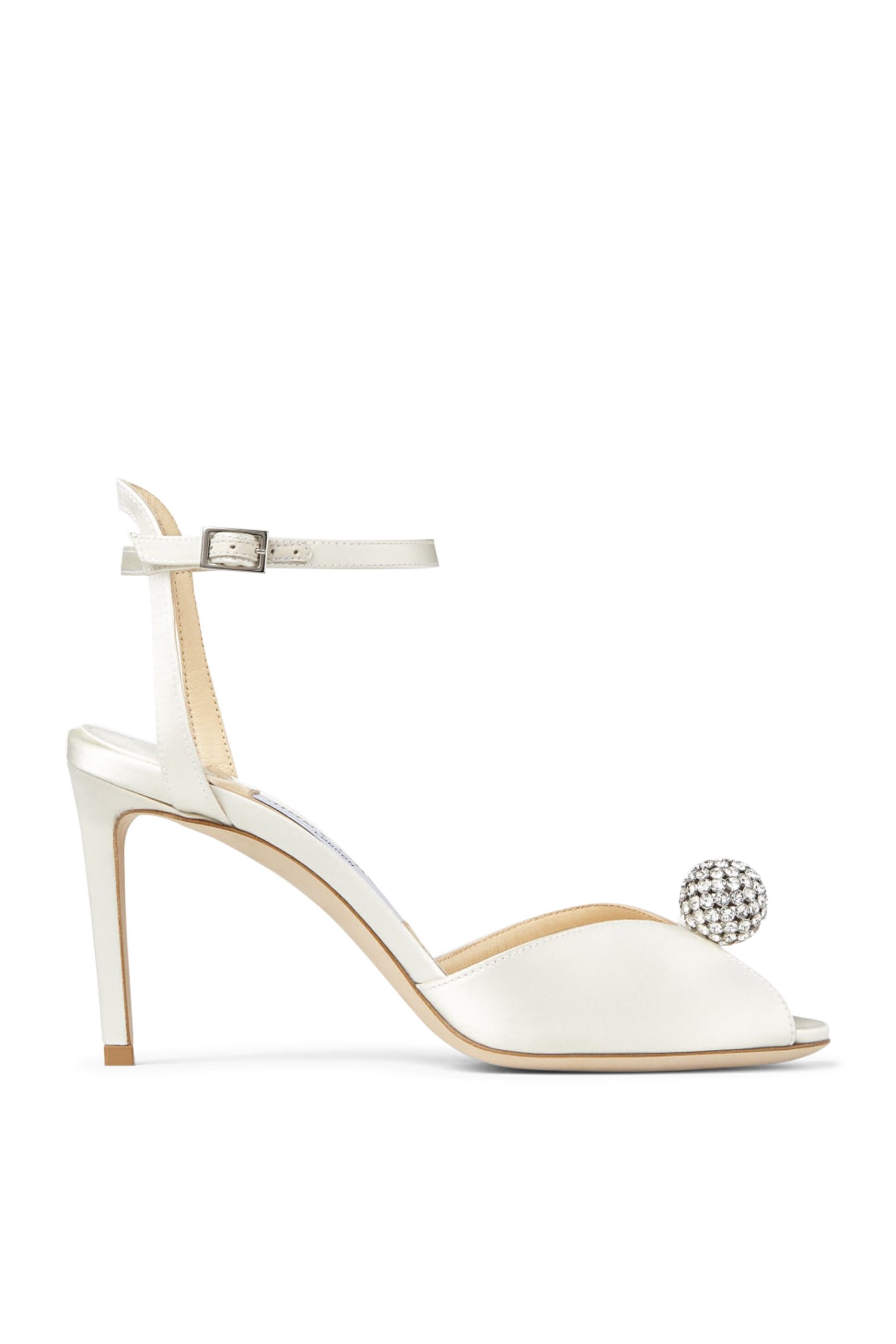 صندل ساكورا 85 مزين بكرة كريستال ستان