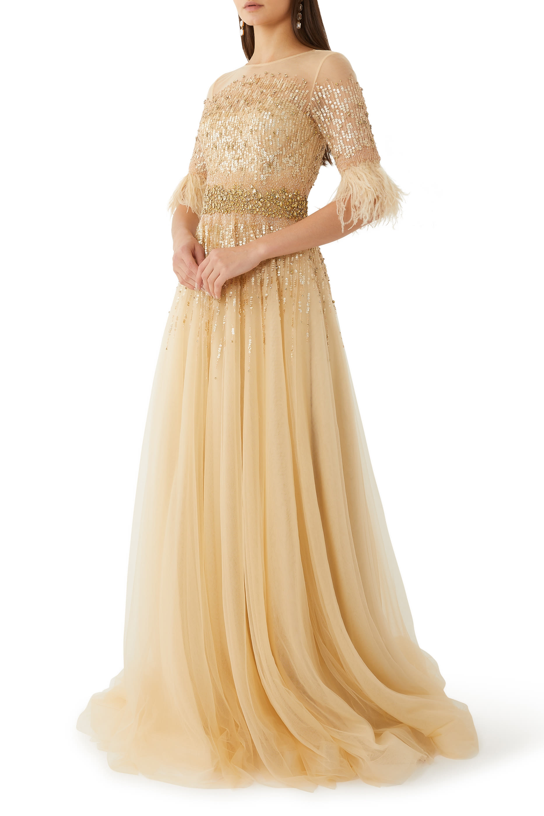 فستان سهرة تول مطرز بخرز