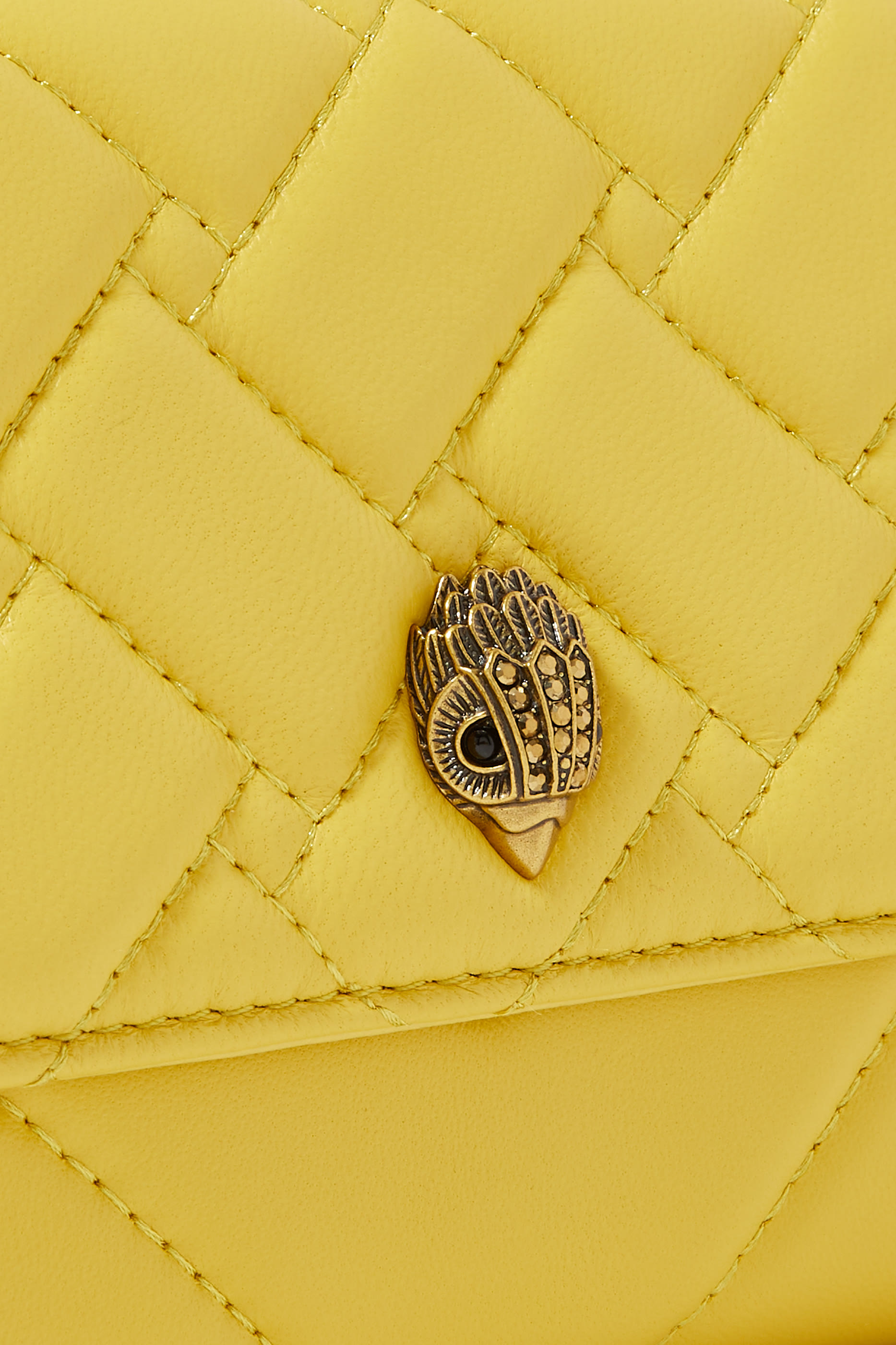 محفظة كنسنغتون بسلسلة