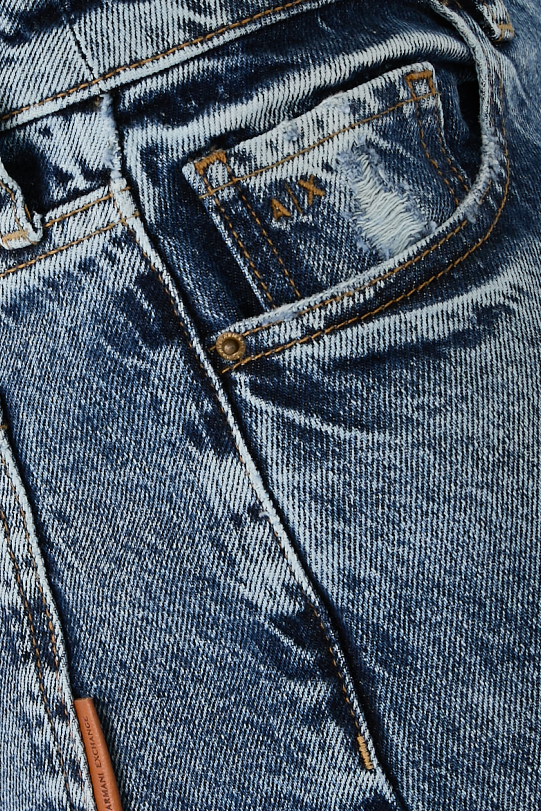 بنطال جينز دنيم بخمسة جيوب