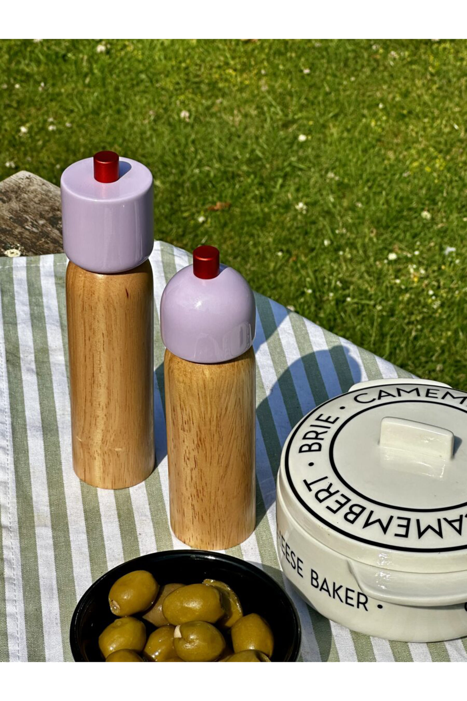 مطحنة مائدة متوسطة الحجم