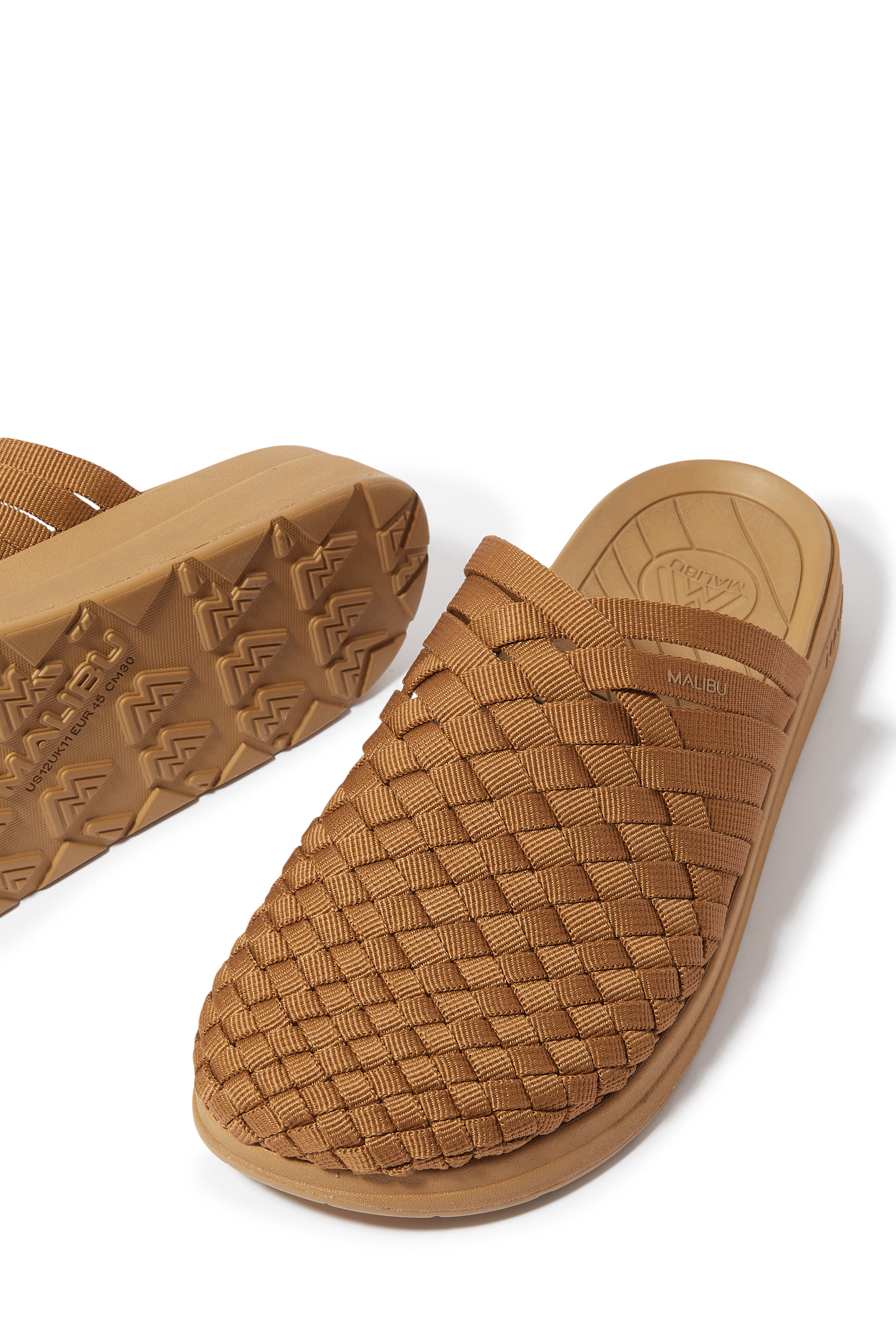 حذاء كولوني كلاسيك مفتوح من الخلف