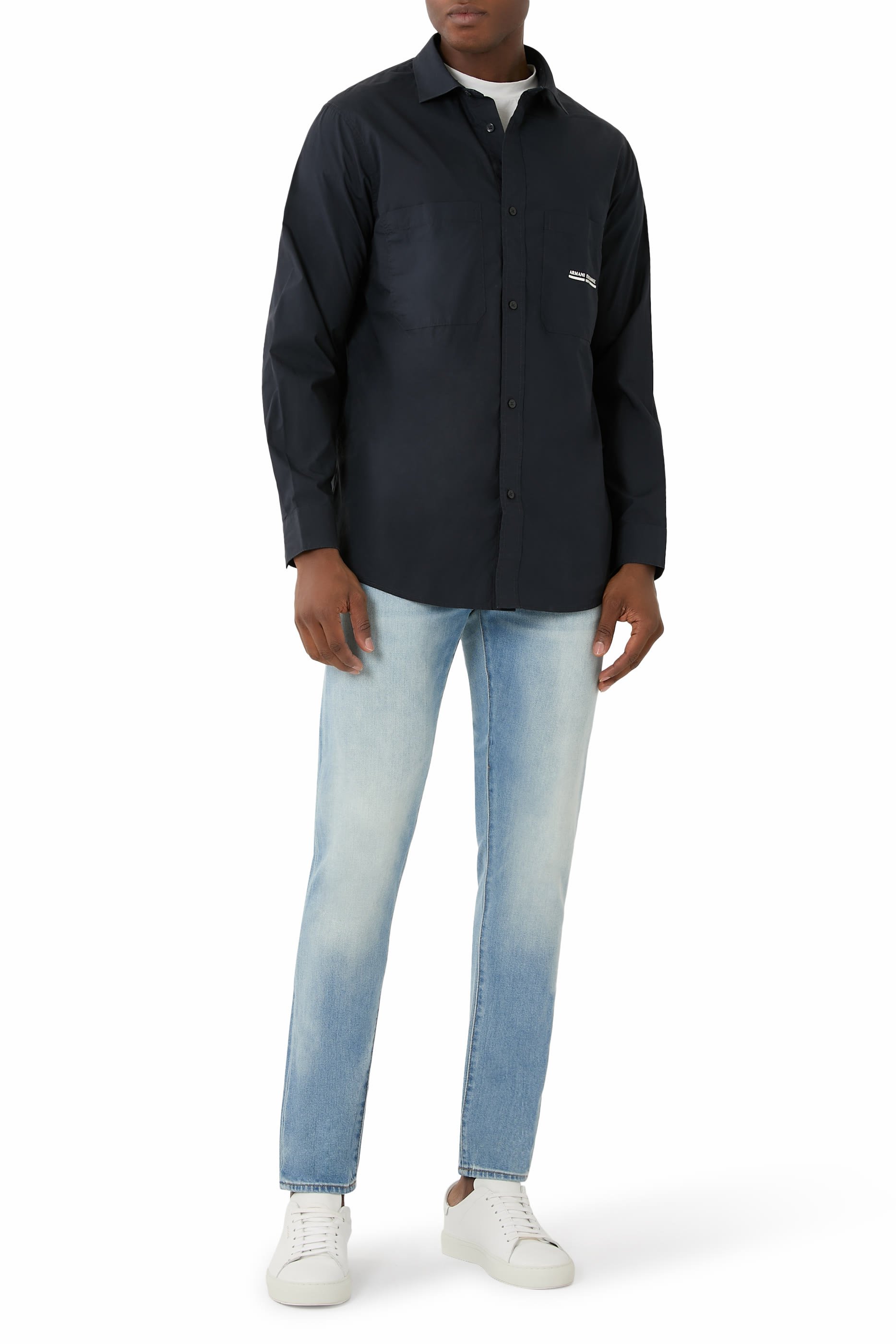 بنطال بقصة ضيقة خمس جيوب دنيم