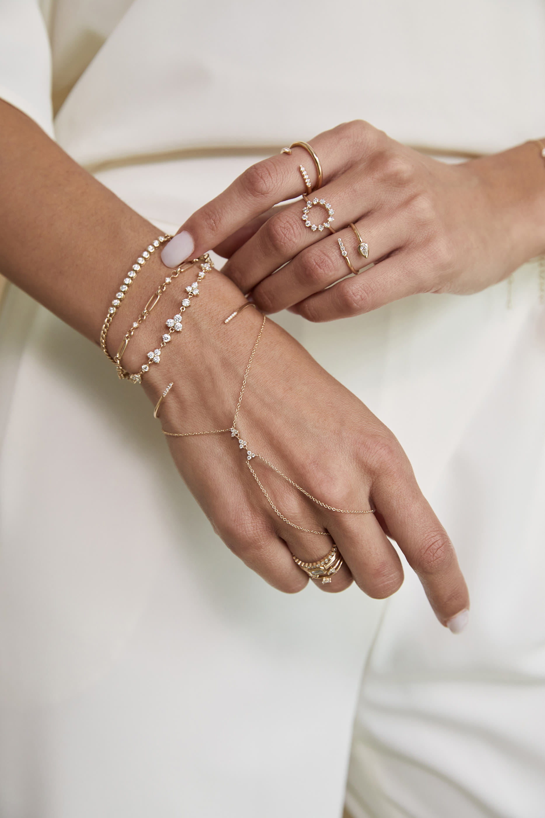 سوار رولو متوسط مزين بالماس وحلقات بتصميم مشبك ورق، ذهب أصفر عيار 14