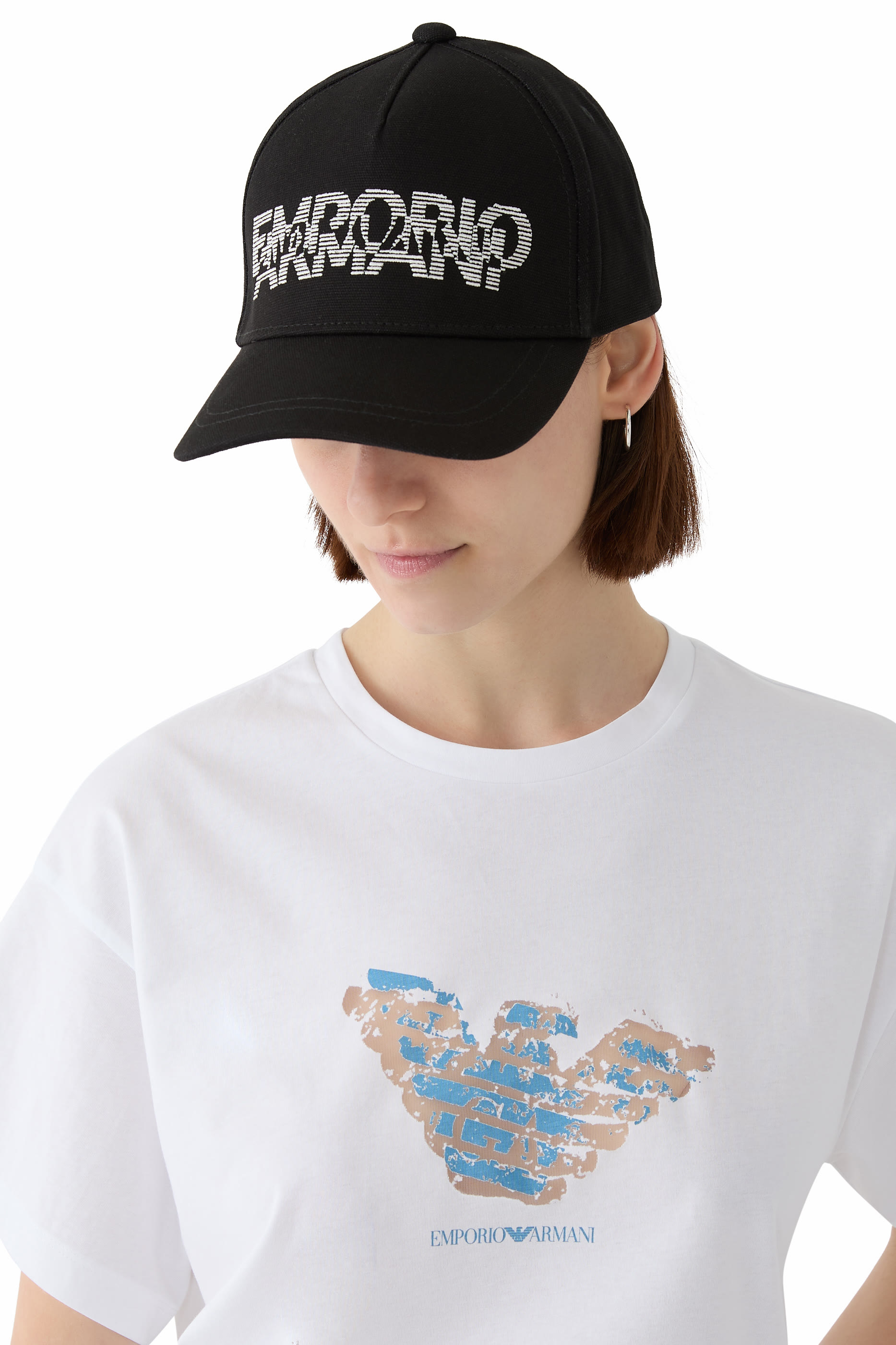 كاب بيسبول بشعار الماركة