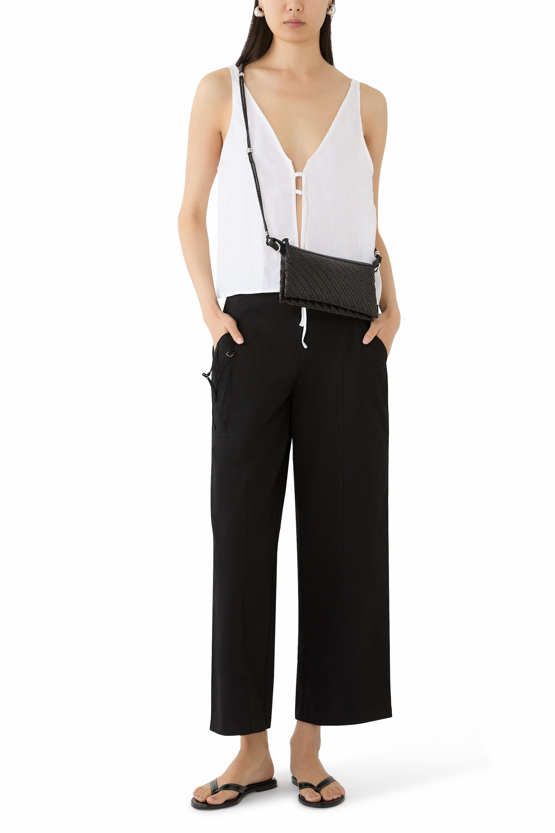 بنطال بجيوب بأربطة قابلة للتعديل