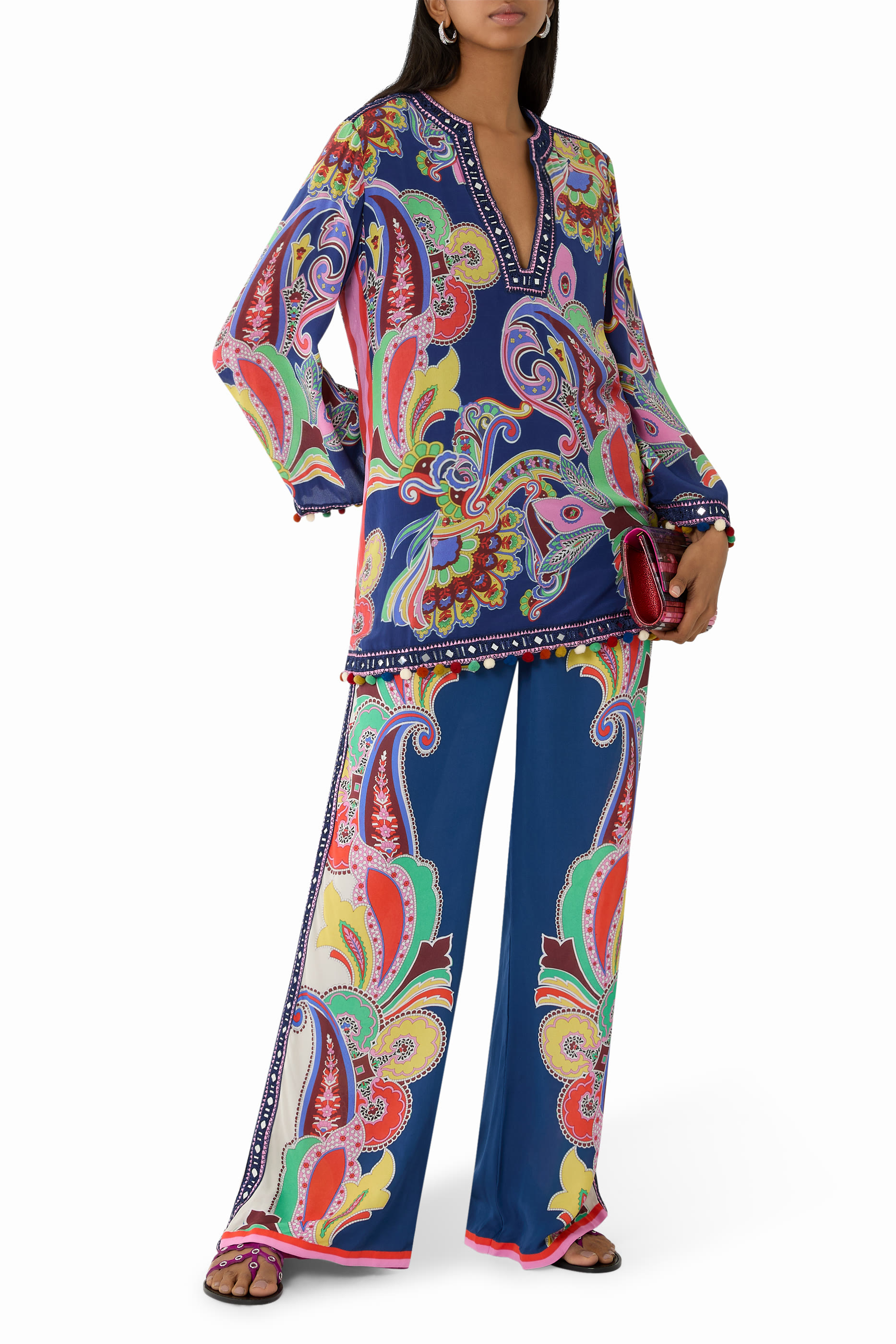 طقم جاميوار بنقشة وتفاصيل بتصميم حبل