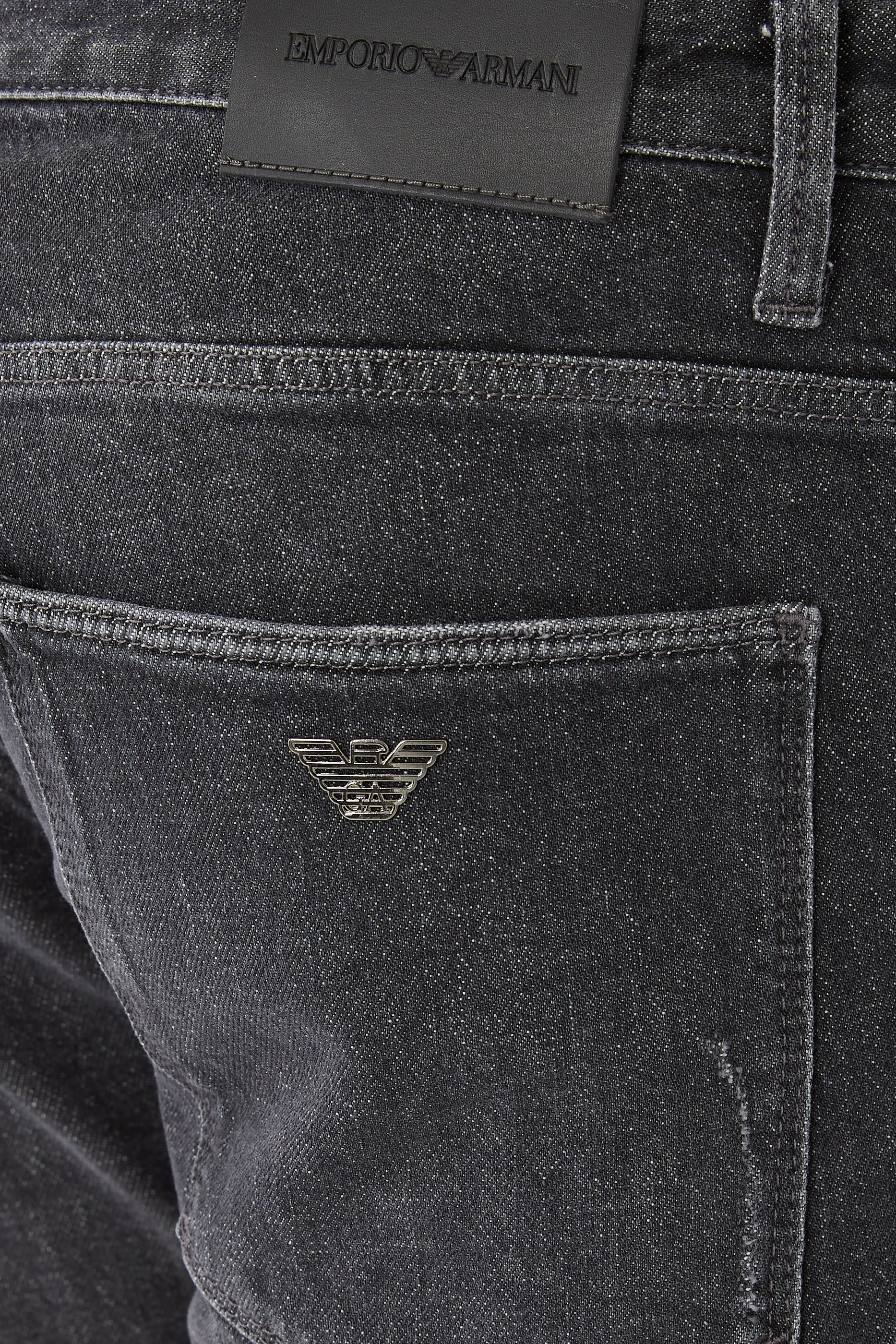 بنطال جينز دنيم بقصة عادية