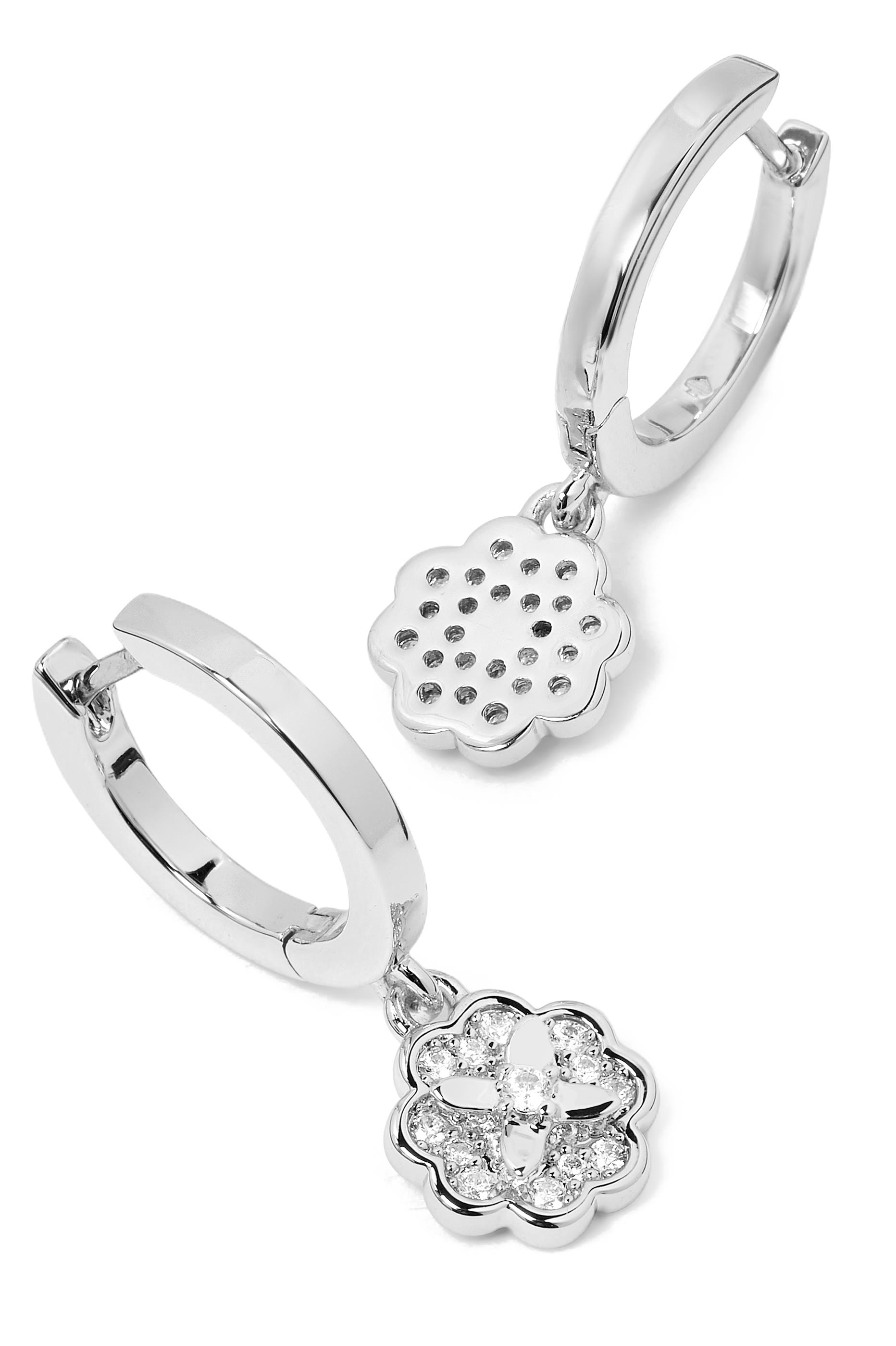 أقراط هاجي هيرتدج بلوم متدلية