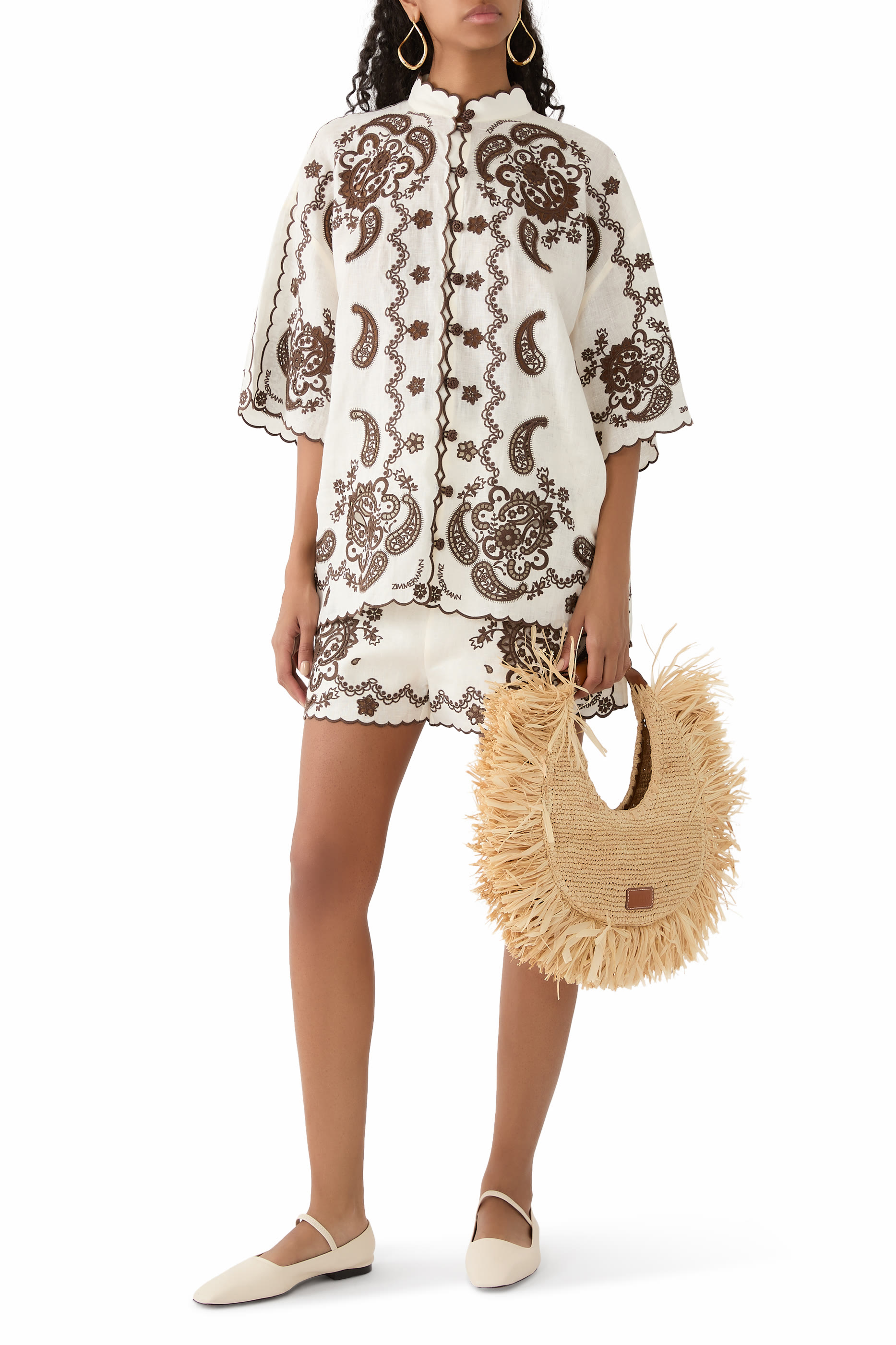 قميص أسيشن مطرز