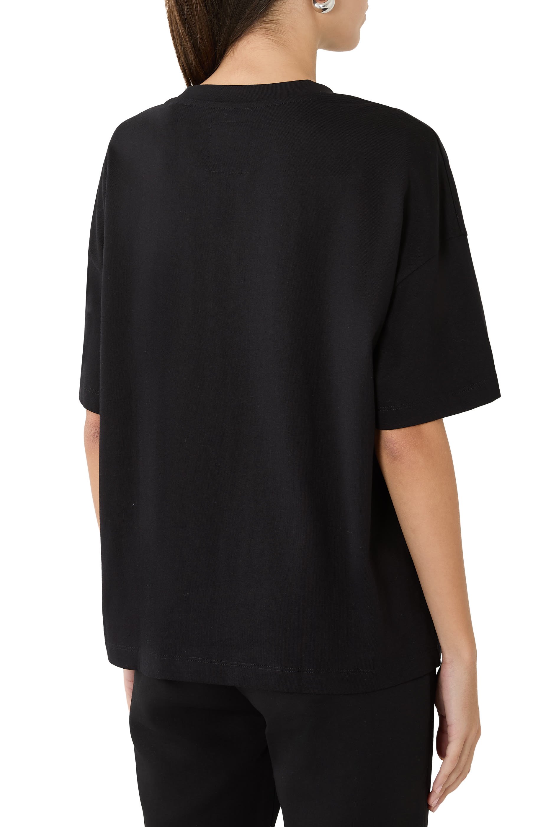 تيشيرت بشعار الماركة