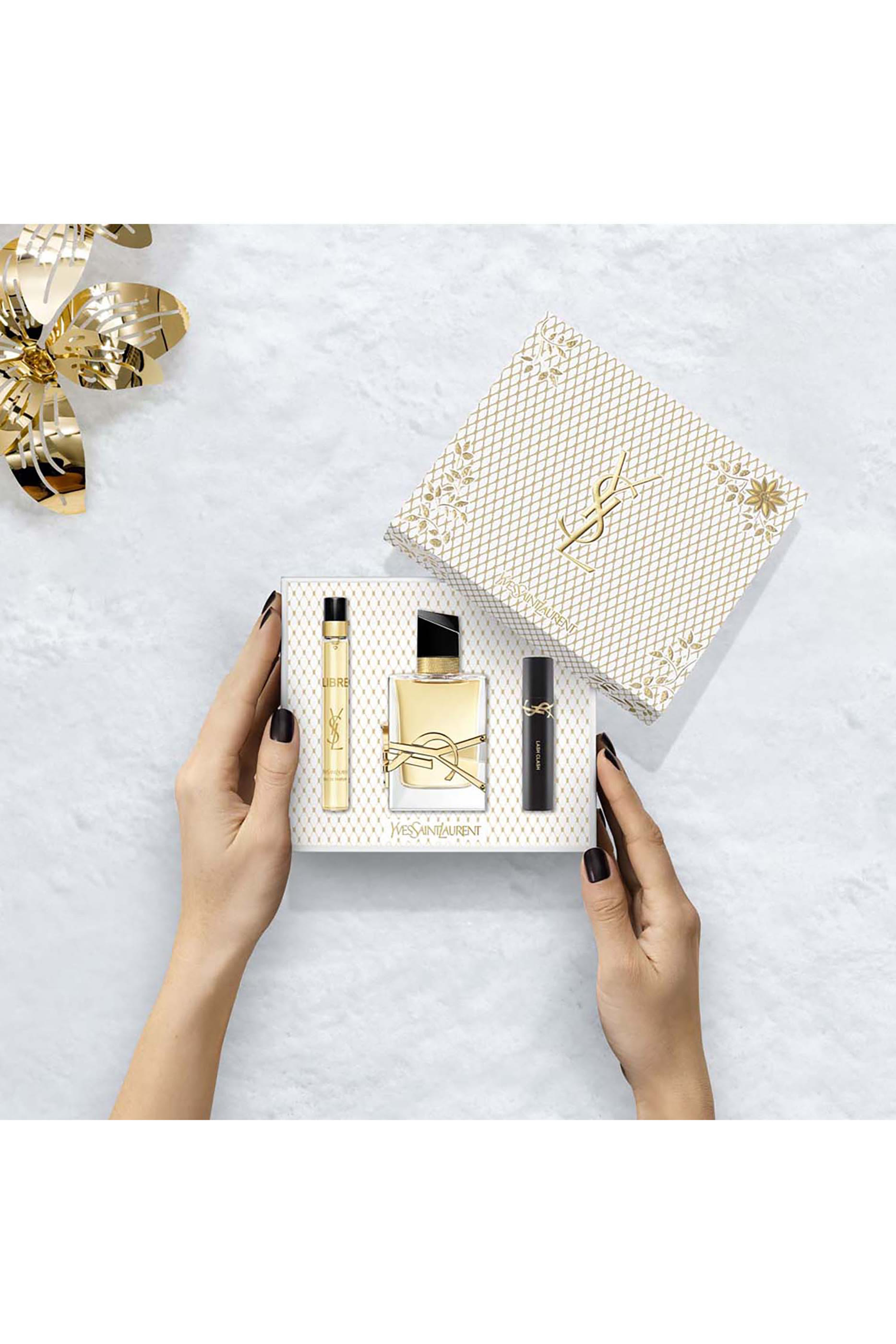 مجموعة أو دو بارفان ليبر