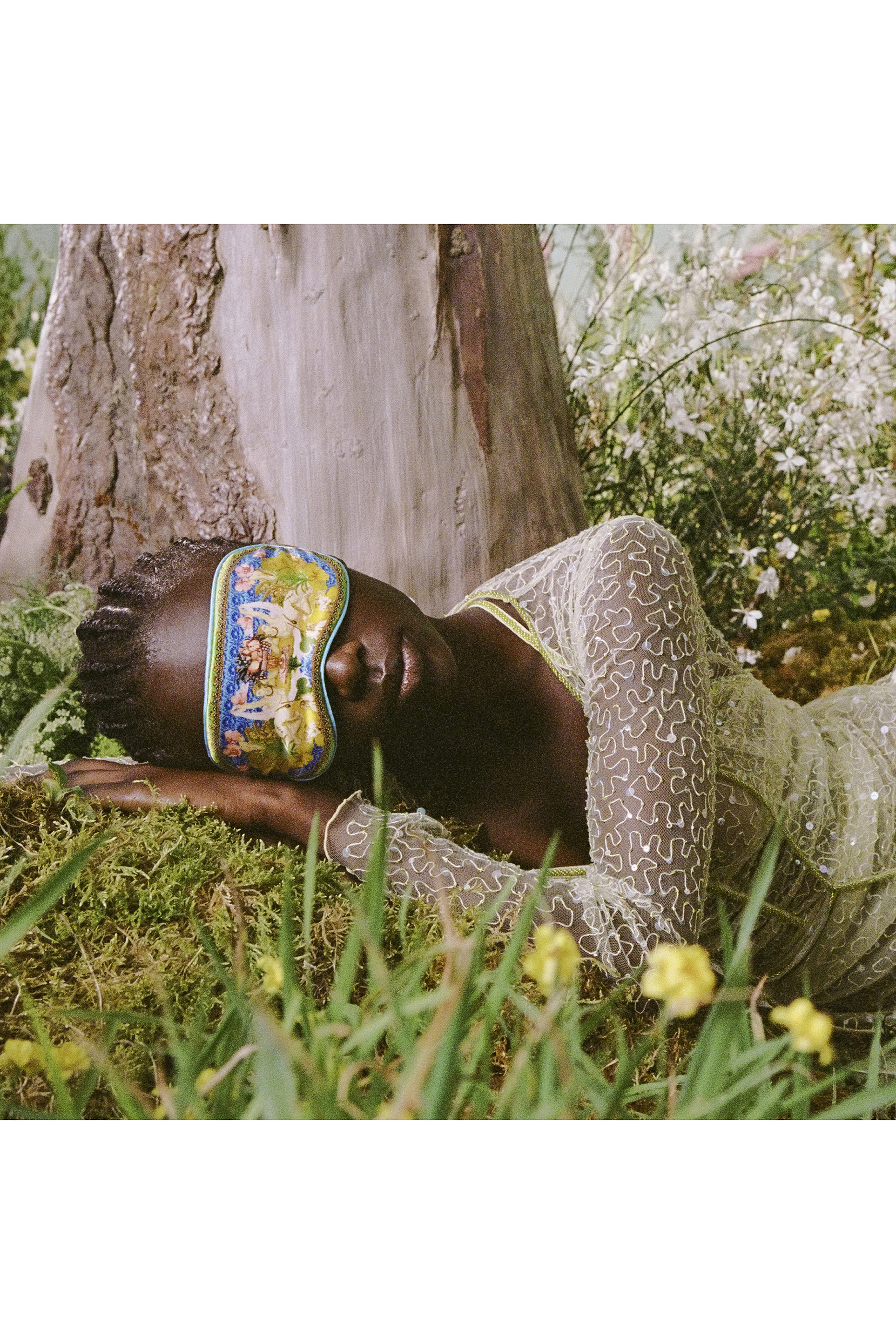 قناع نوم برج العضراء