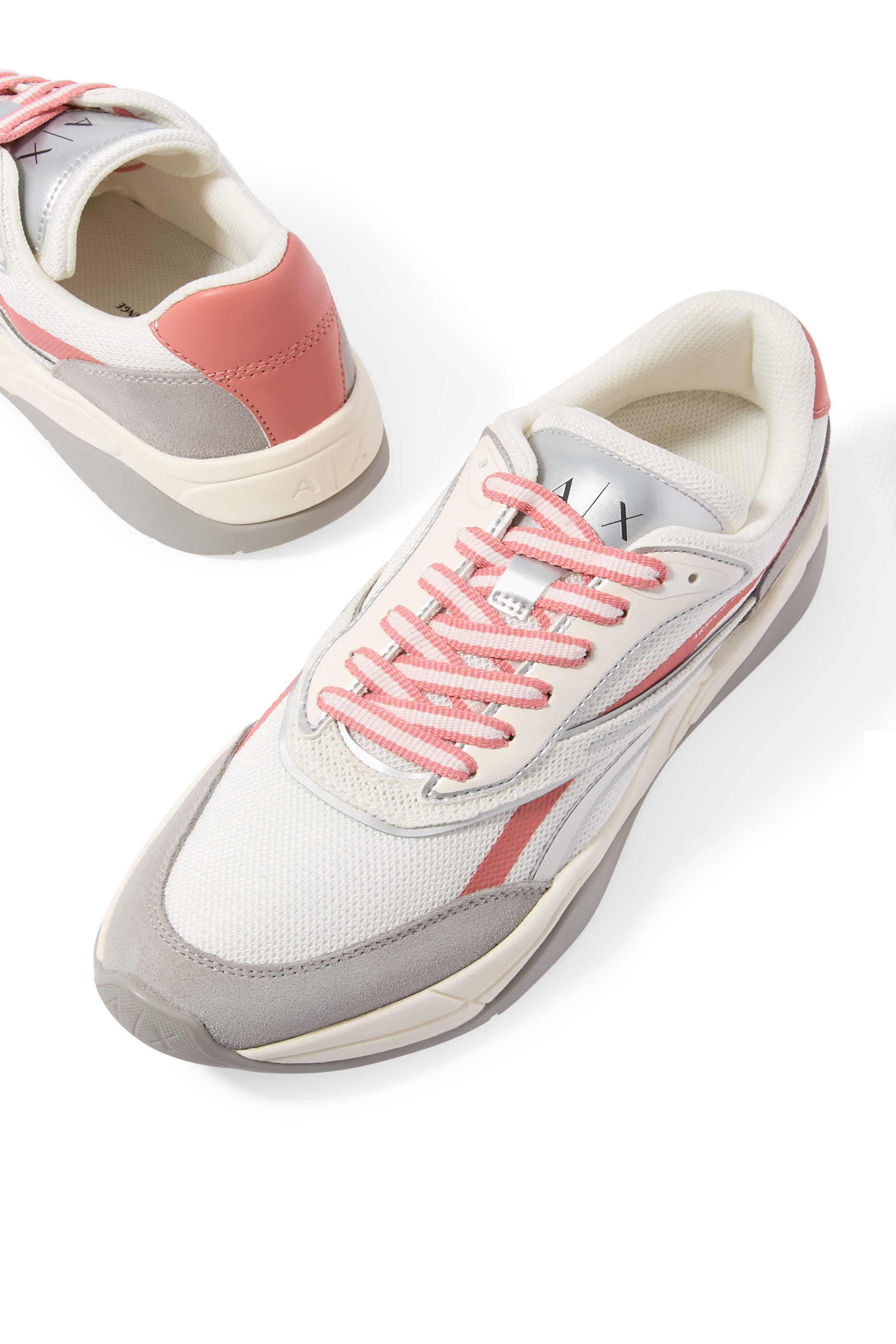 سنيكرز شير بكاحل منخفض