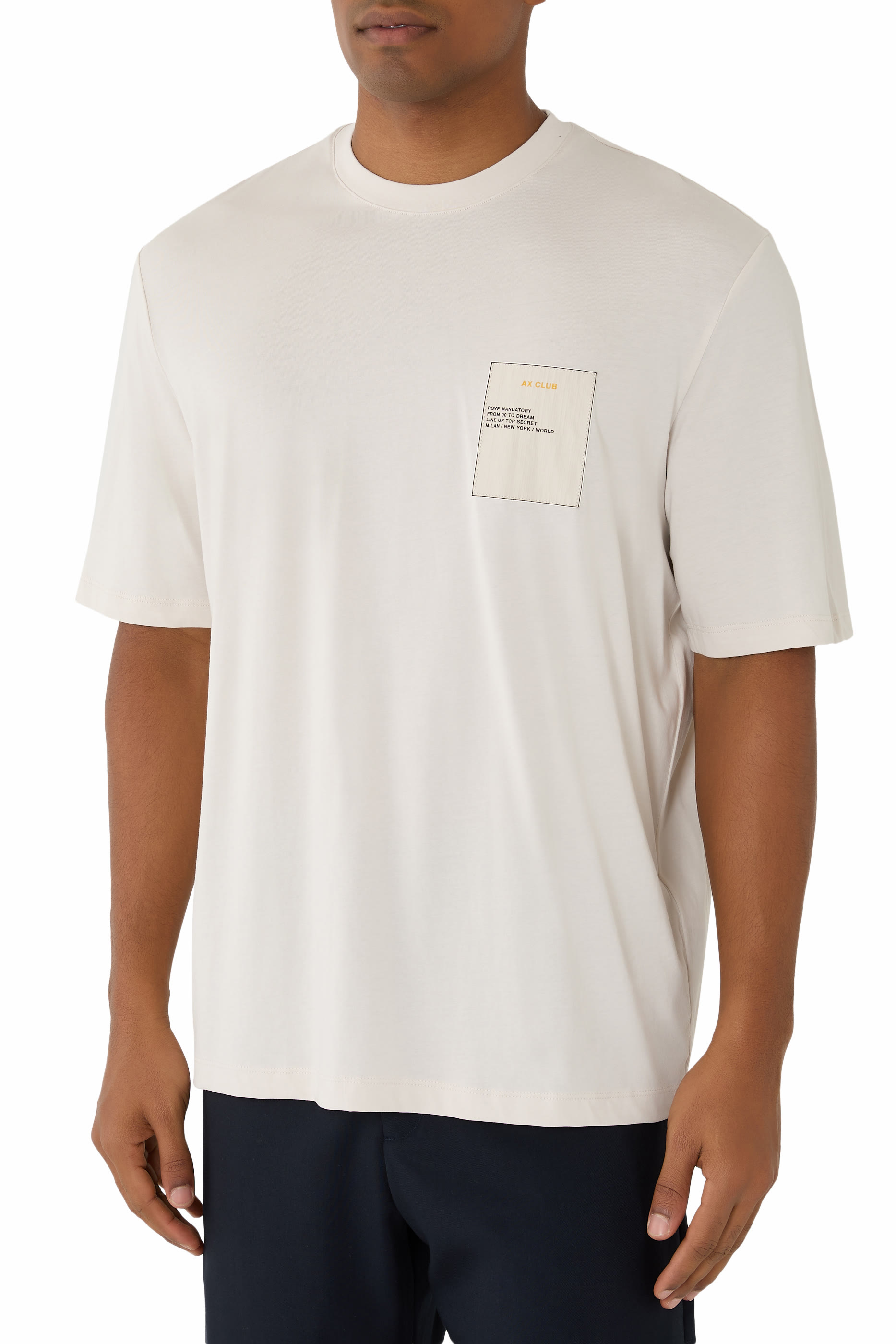 تيشيرت بنقشة غرافيكية