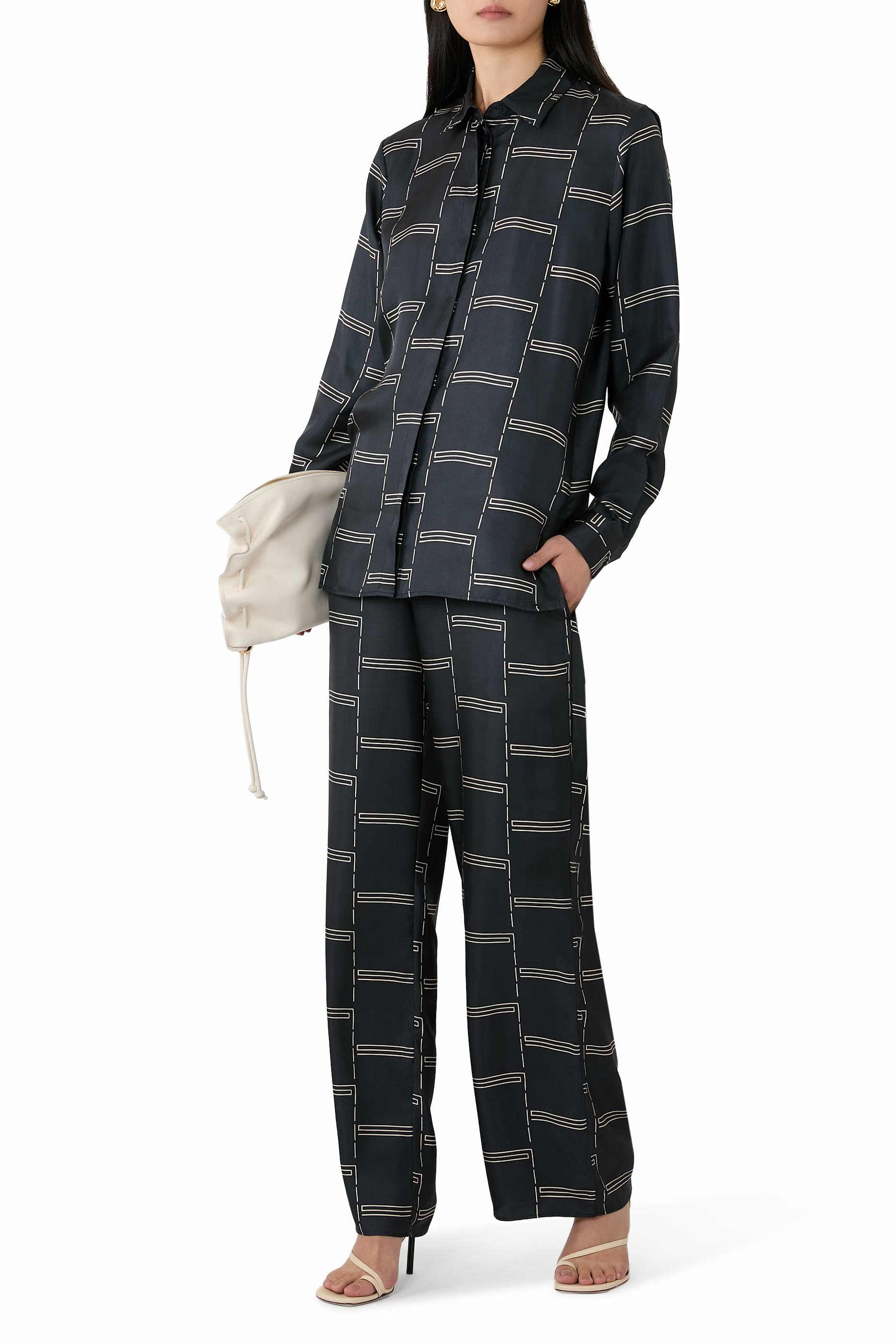 قميص بأكمام طويلة تويل