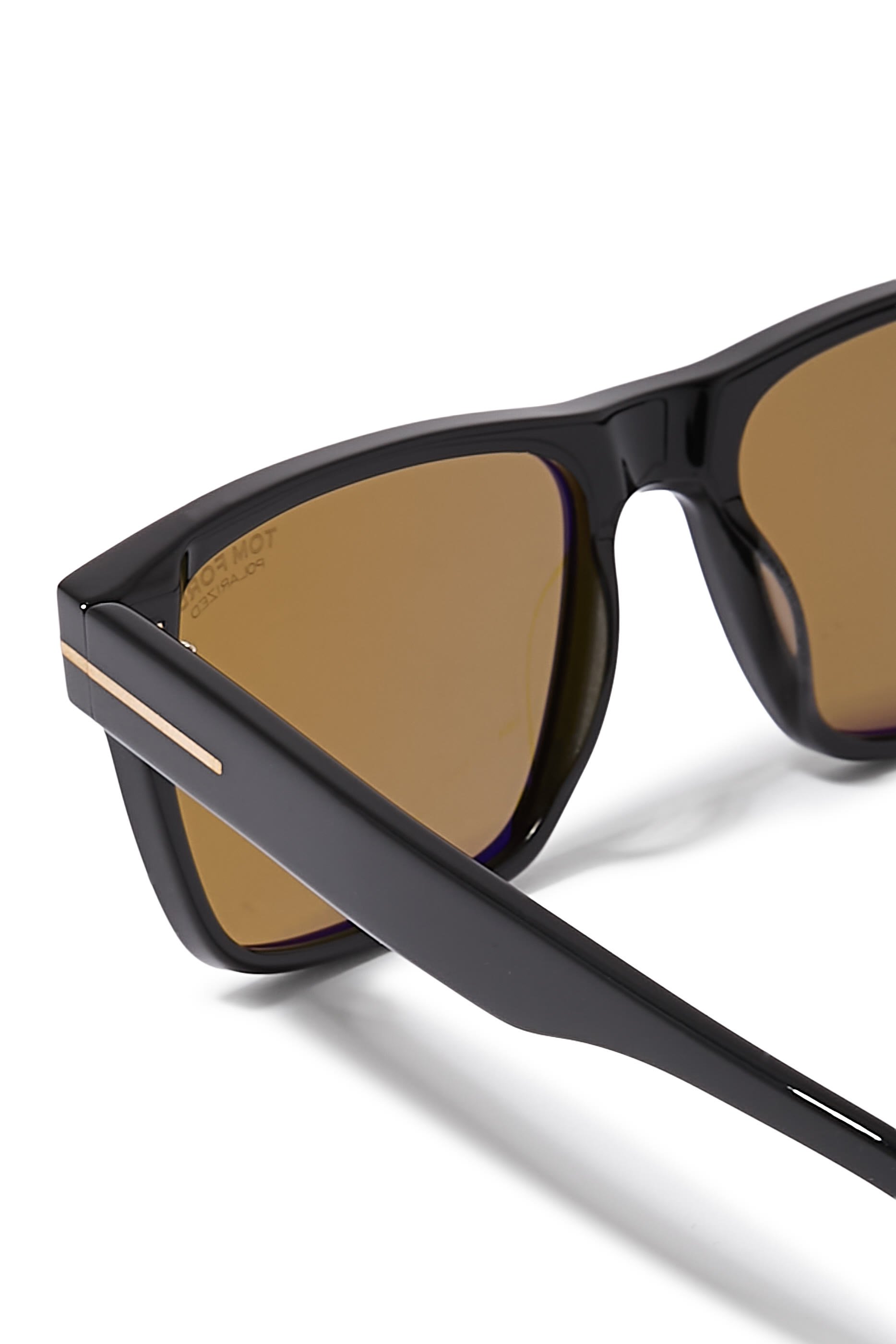 نظارة كالدير شمسية