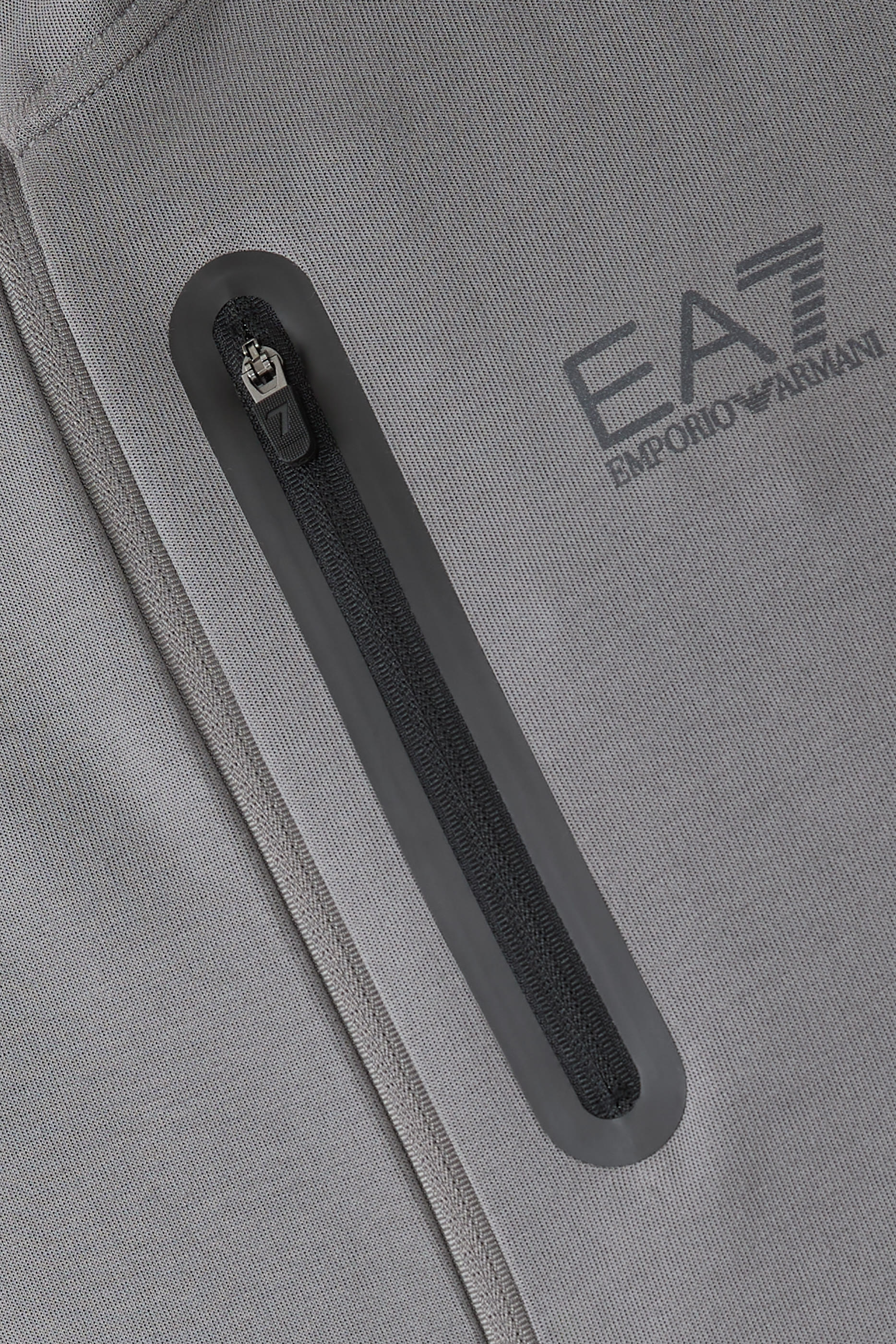 هودي بشعار الماركة