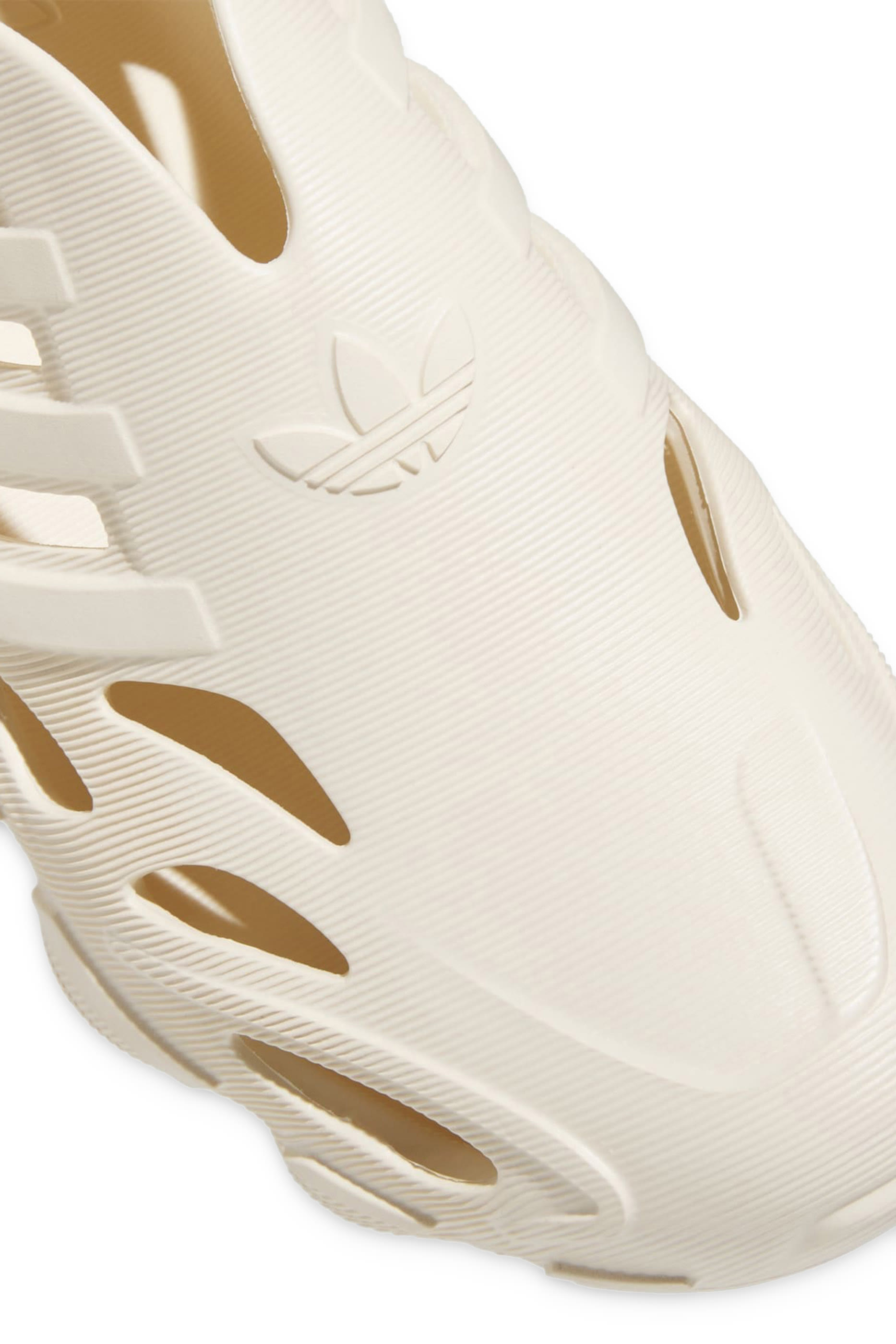 سنيكرز أديفورم سوبرنوفا