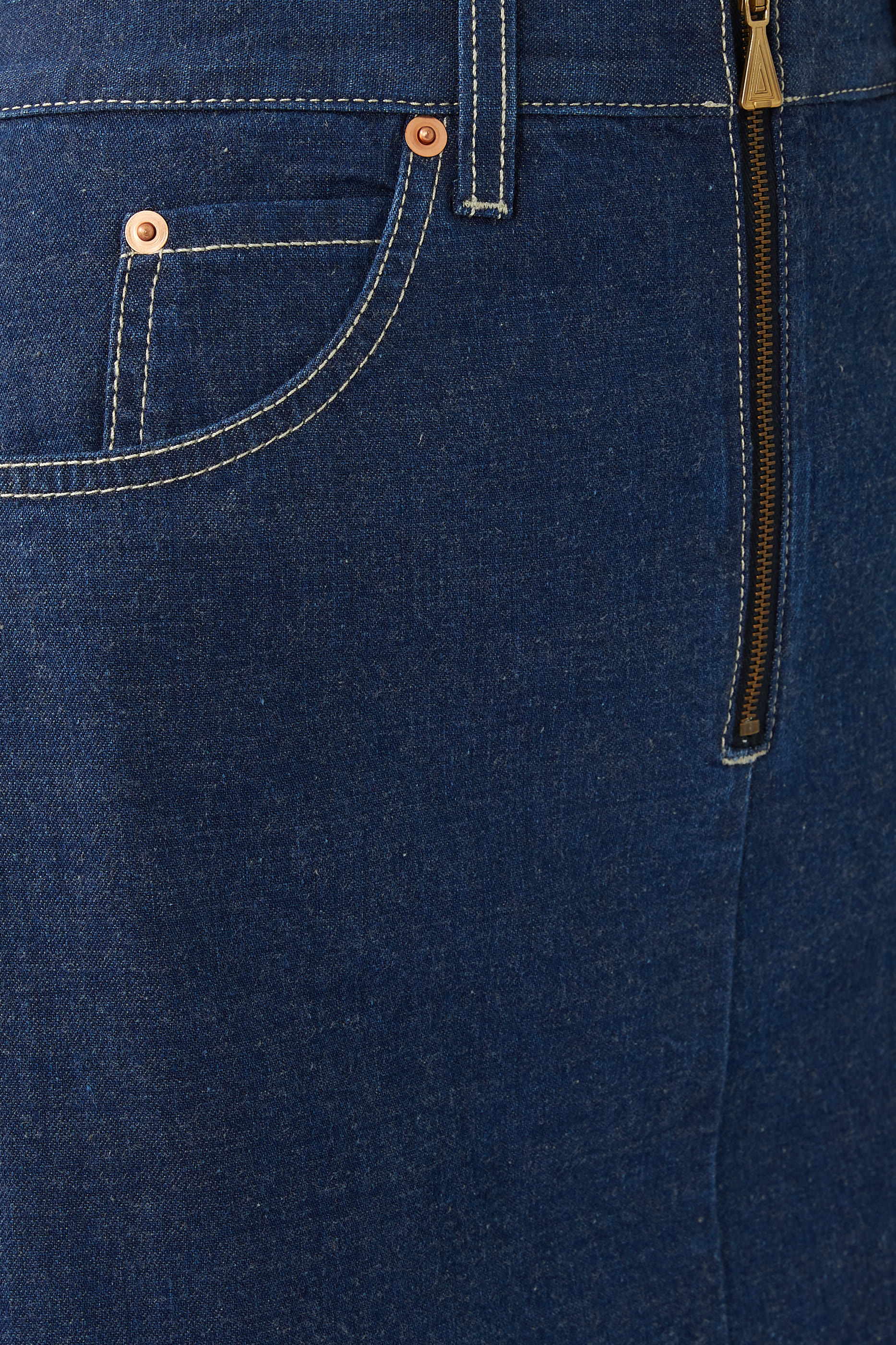 تنورة دنيم متوسطة الطول