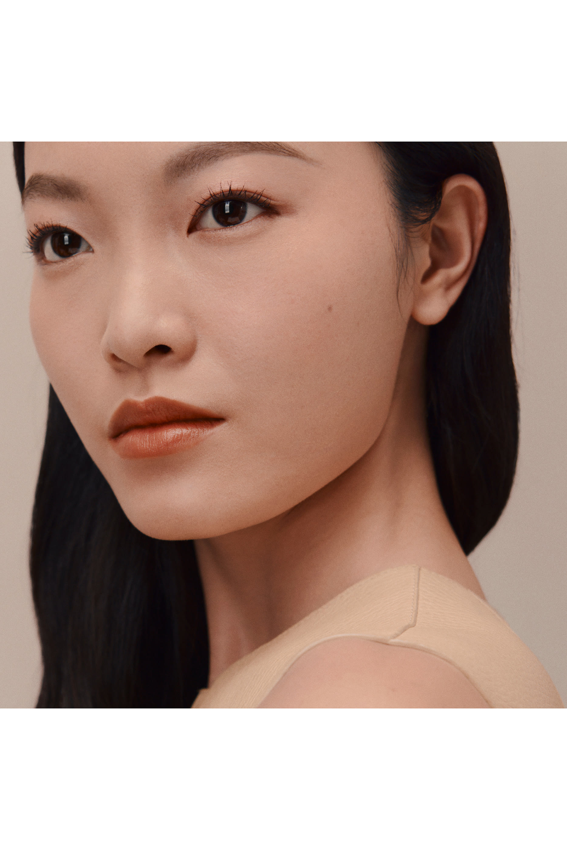 كريم اساس علاجي Plein Air, Luminous Matte 