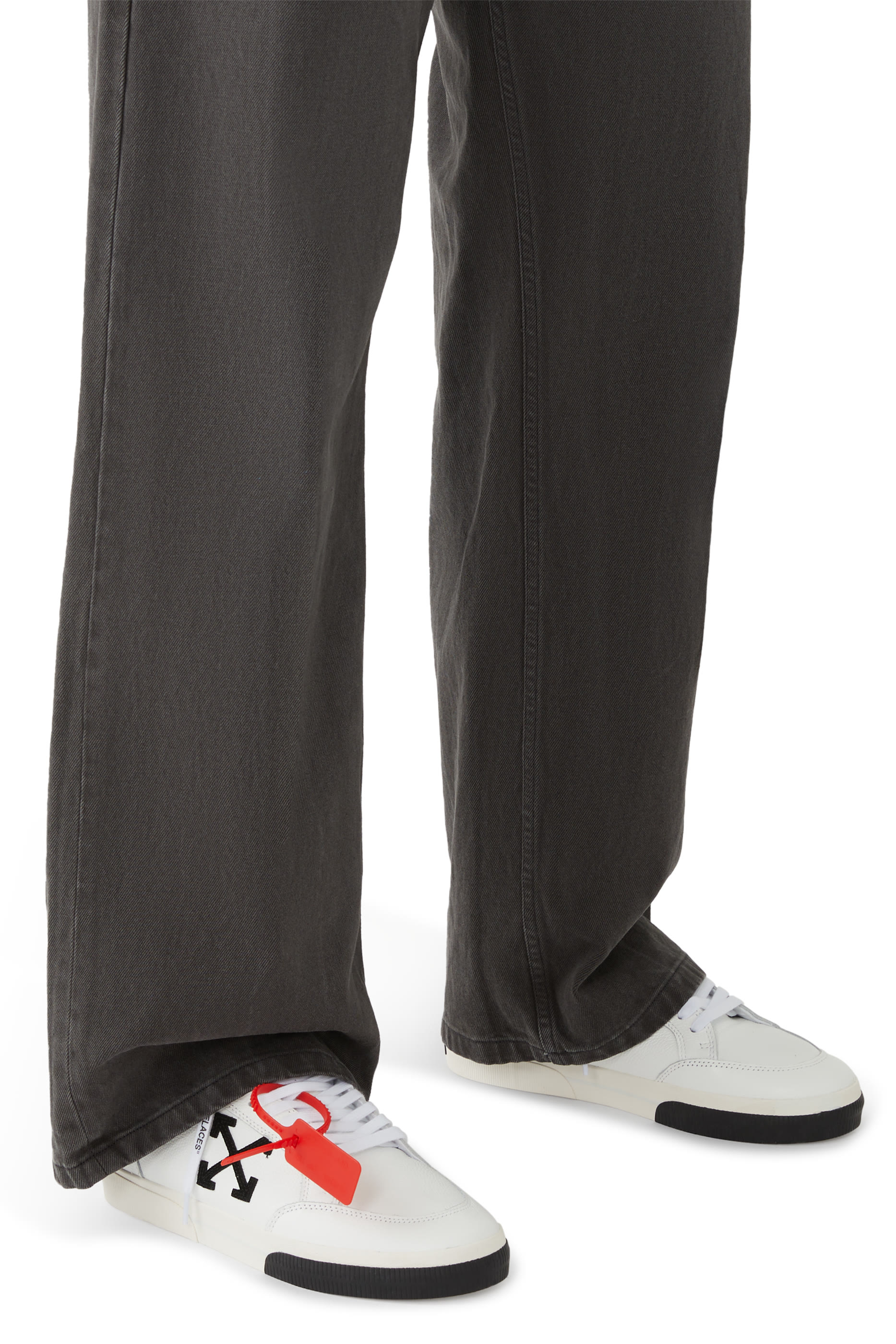 سنيكرز نيو مفلكن بكاحل منخفض