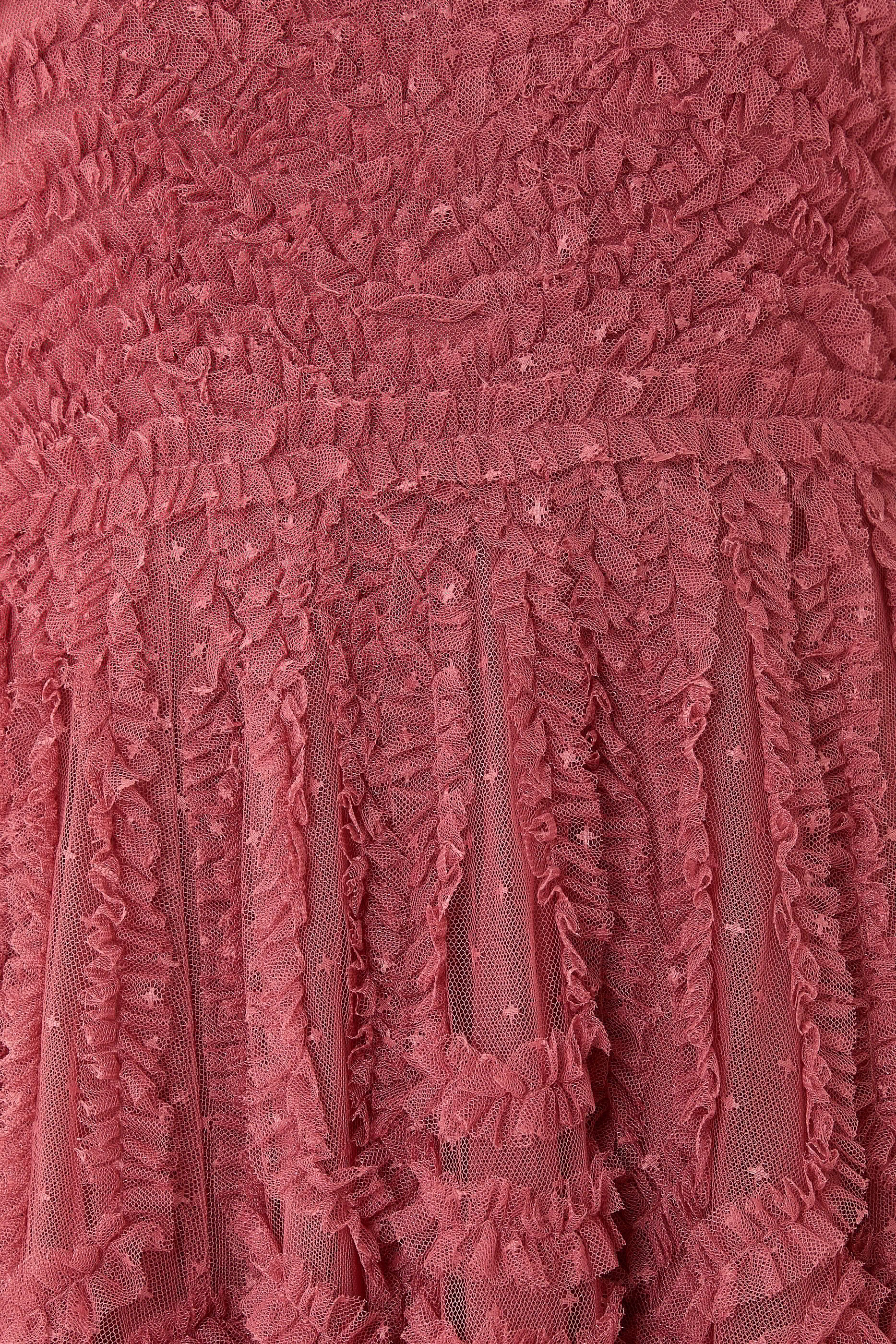 فستان سهرة لا في اون روز بأكمام قصيرة وياقة مستديرة