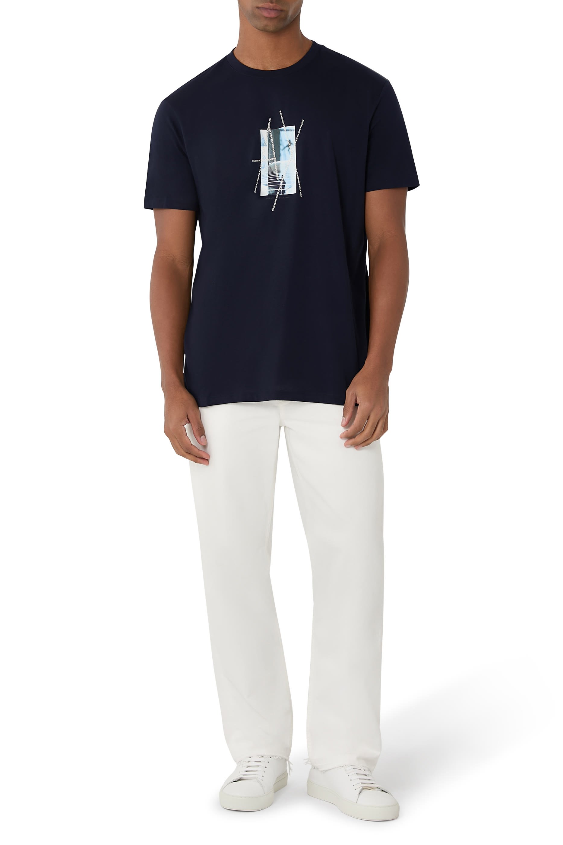  تيشيرت بقصة عادية مزين بطبعة غرافيكية