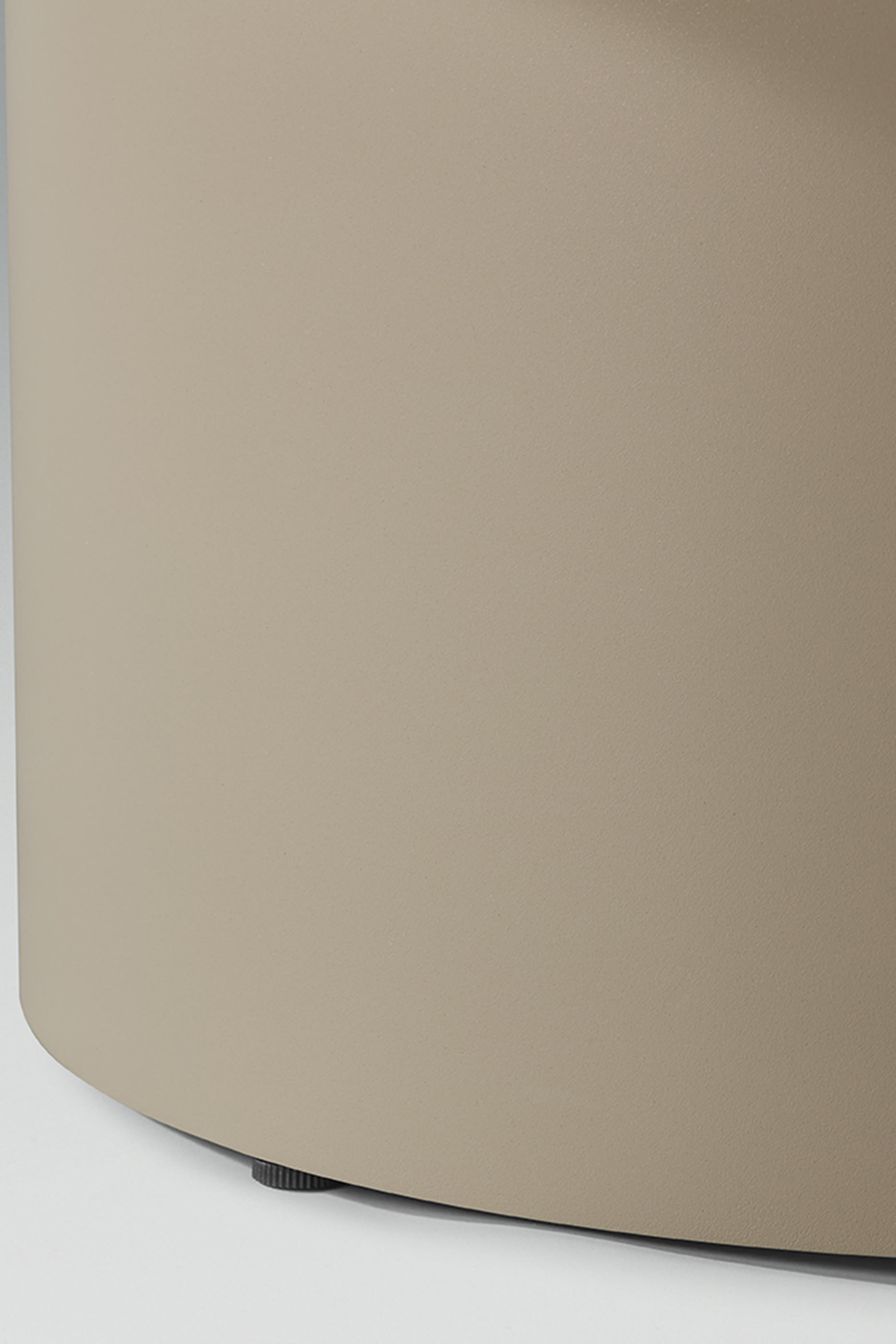 Outdoor Pebbles Side Table