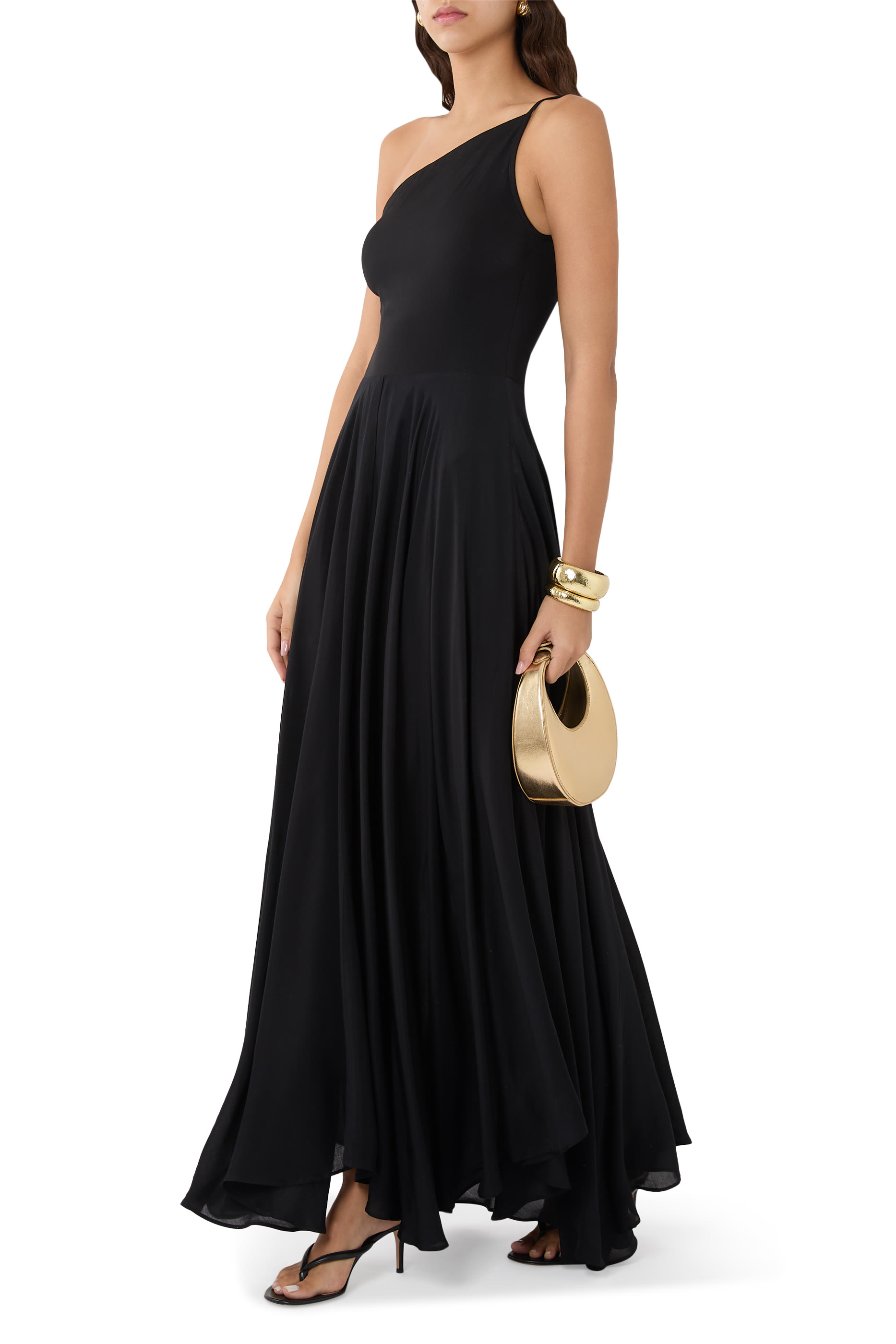 فستان كريمونا طويل بكتف مكشوف