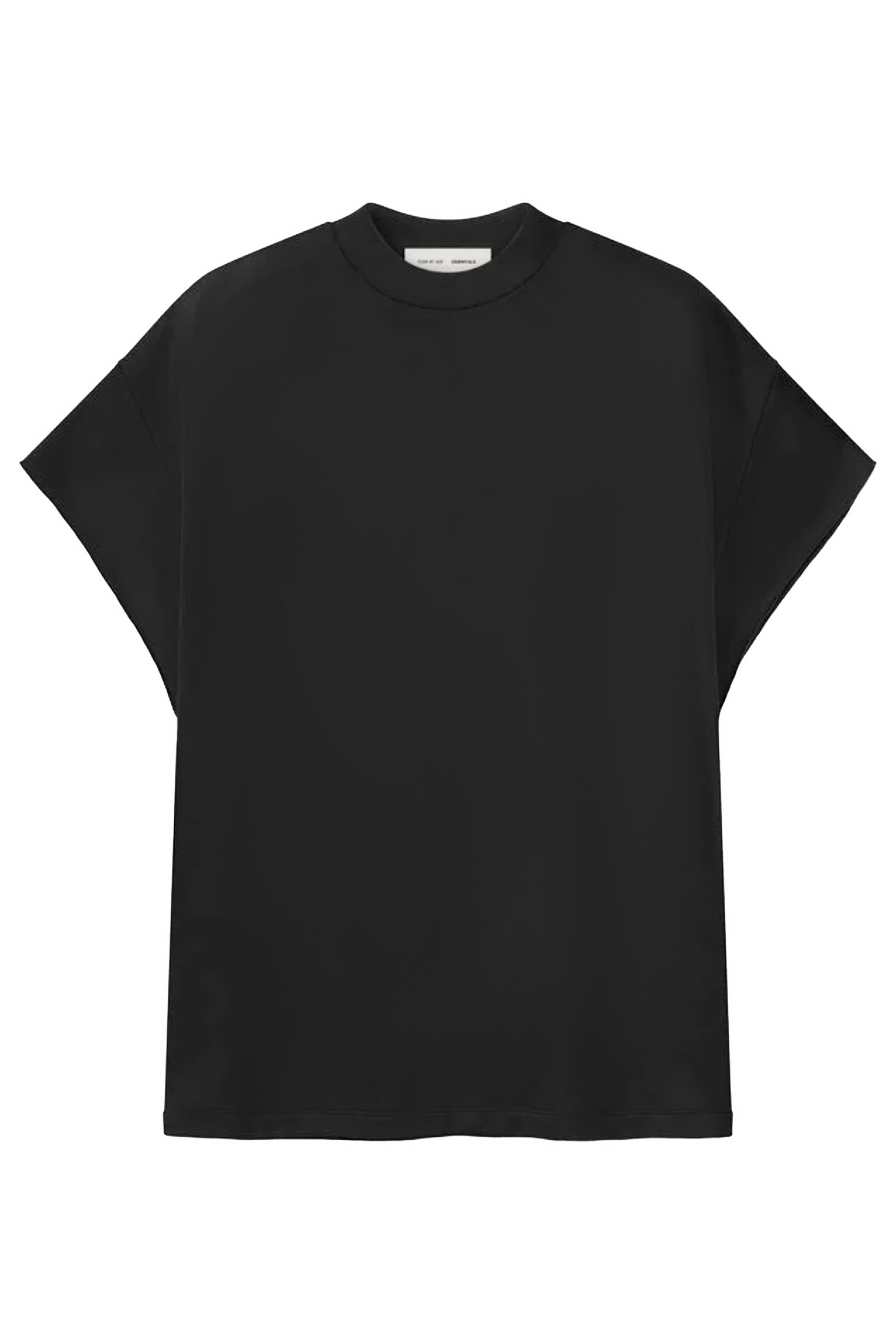 تيشيرت ماسل بتصميم من التسعينات صوف ستان