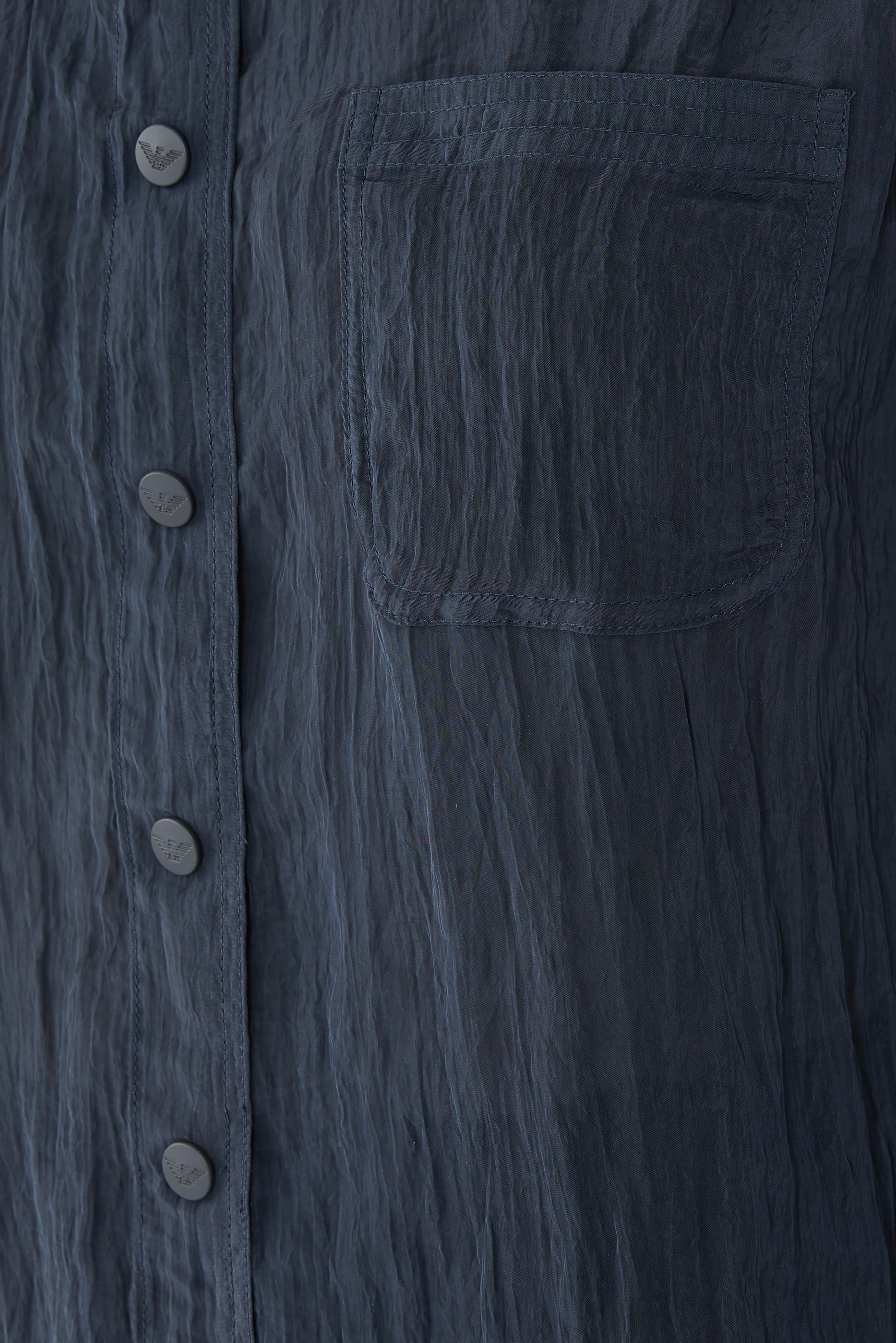 قميص بتصميم مجعد