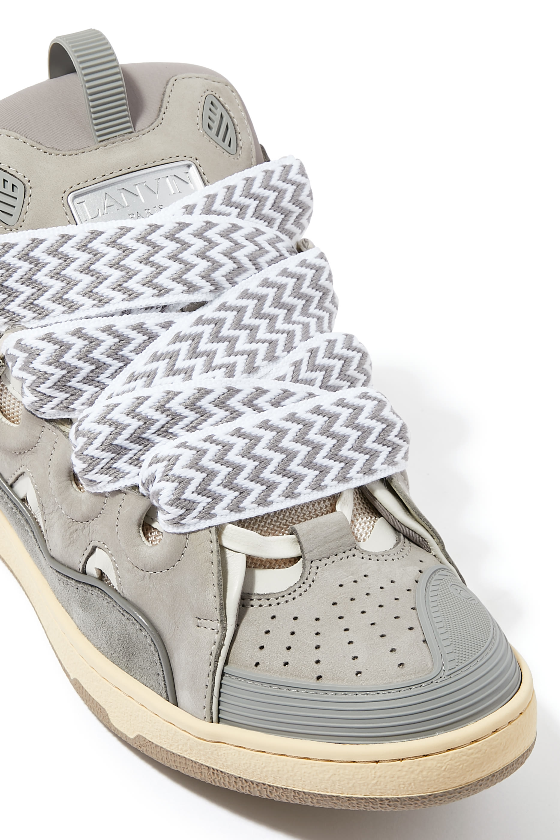 سنيكرز كيرب بكاحل منخفض جلد