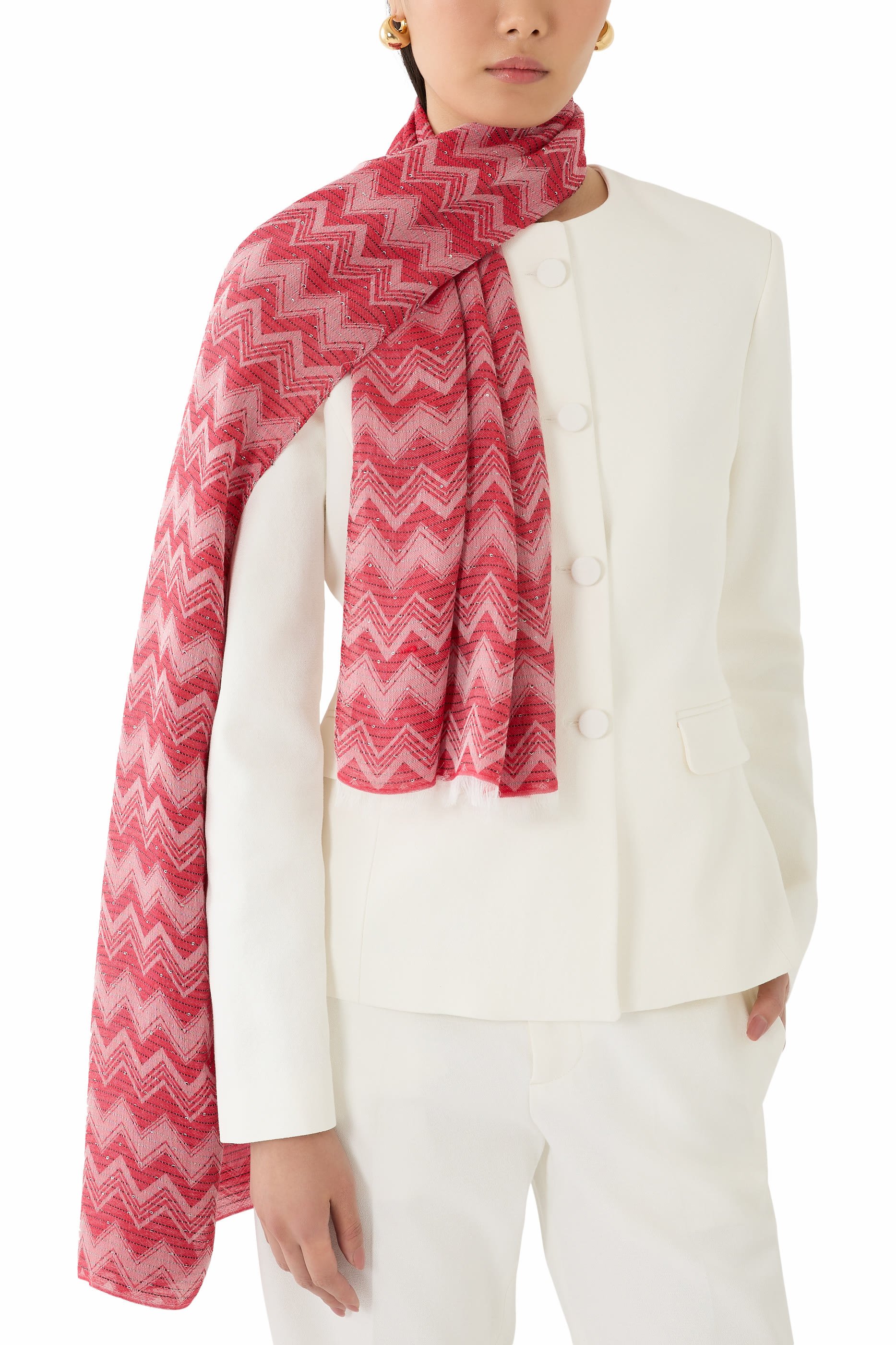 وشاح بنقشة خطوط شيفرون