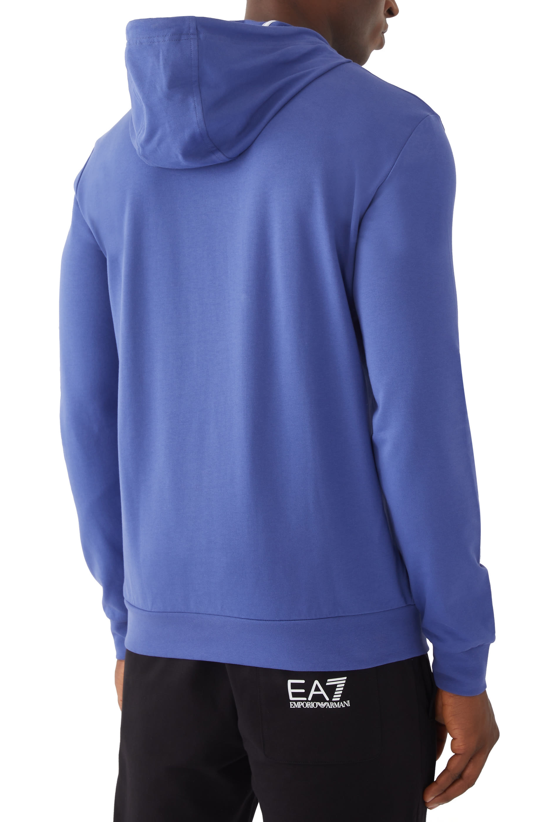 هودي رياضي بشعار الماركة عاكس