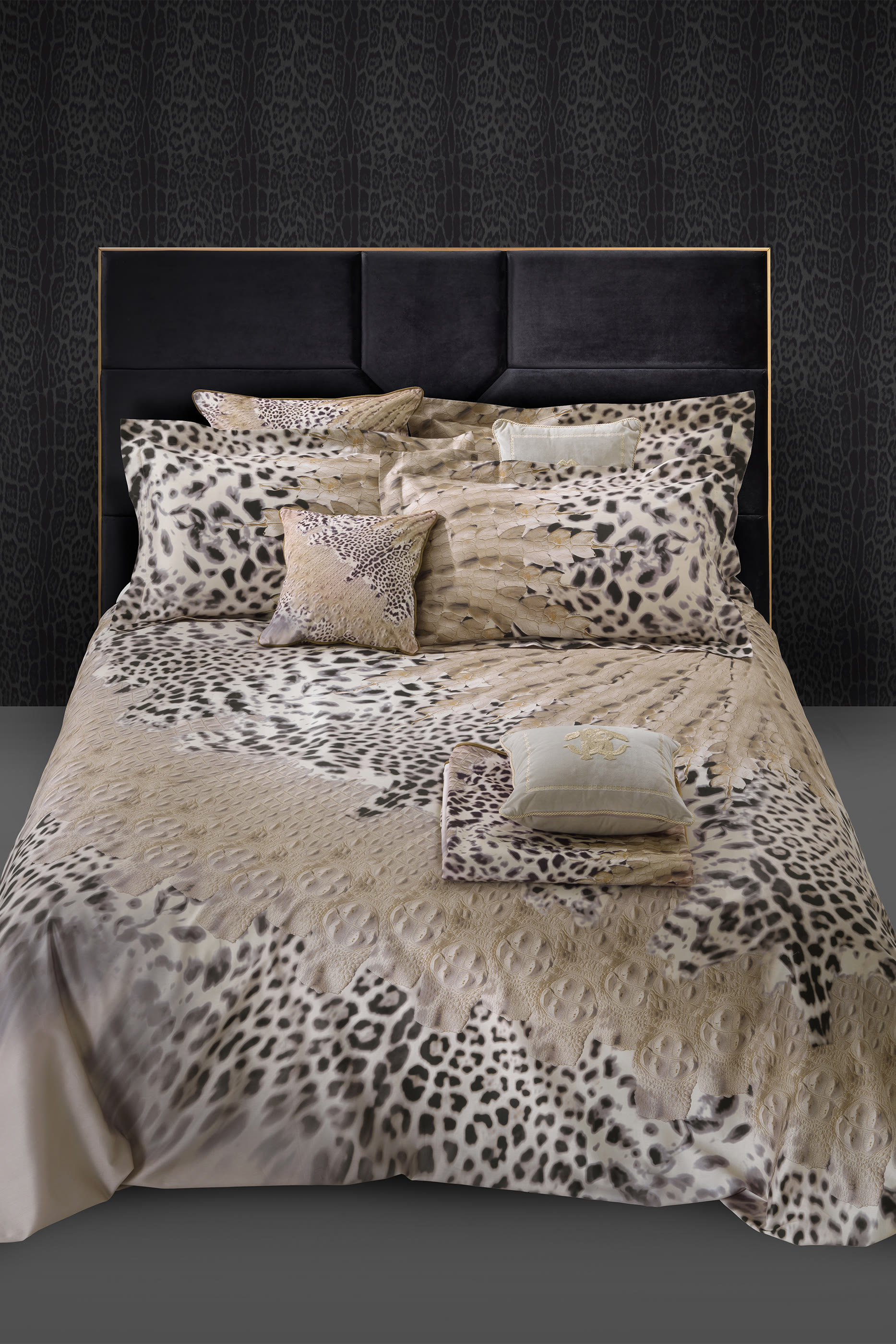 طقم غطاء وسائد وايلد راي