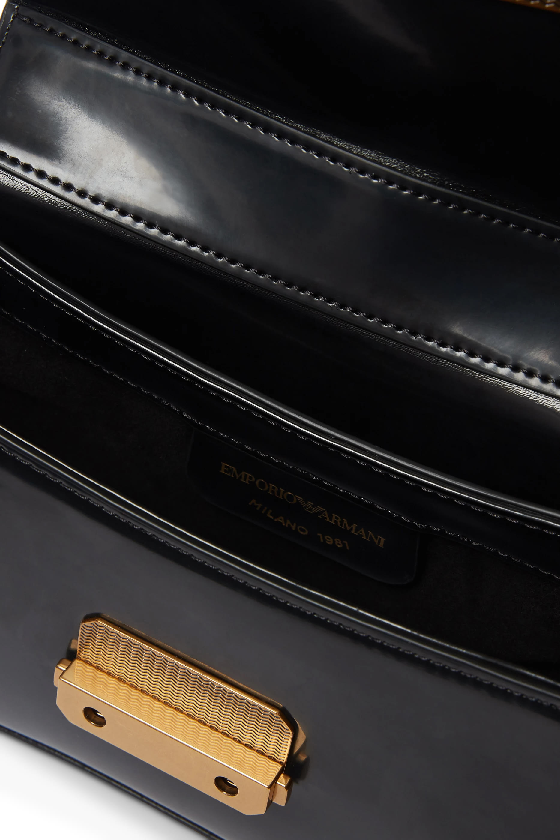 حقيبة كتف مستطيلة بتصميم مصقول