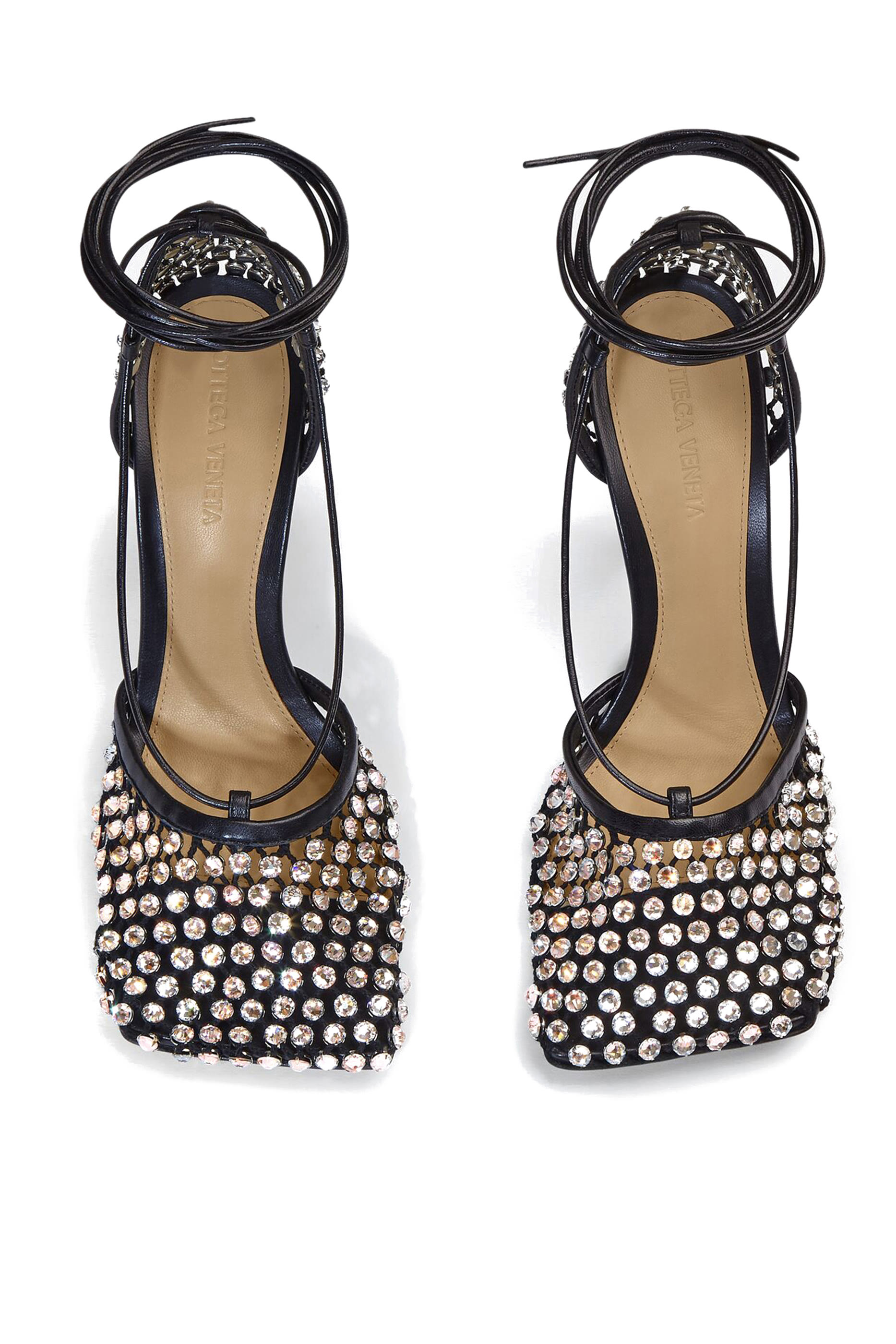 صندل لامع مطاطي بكعب مقاس 90 مم