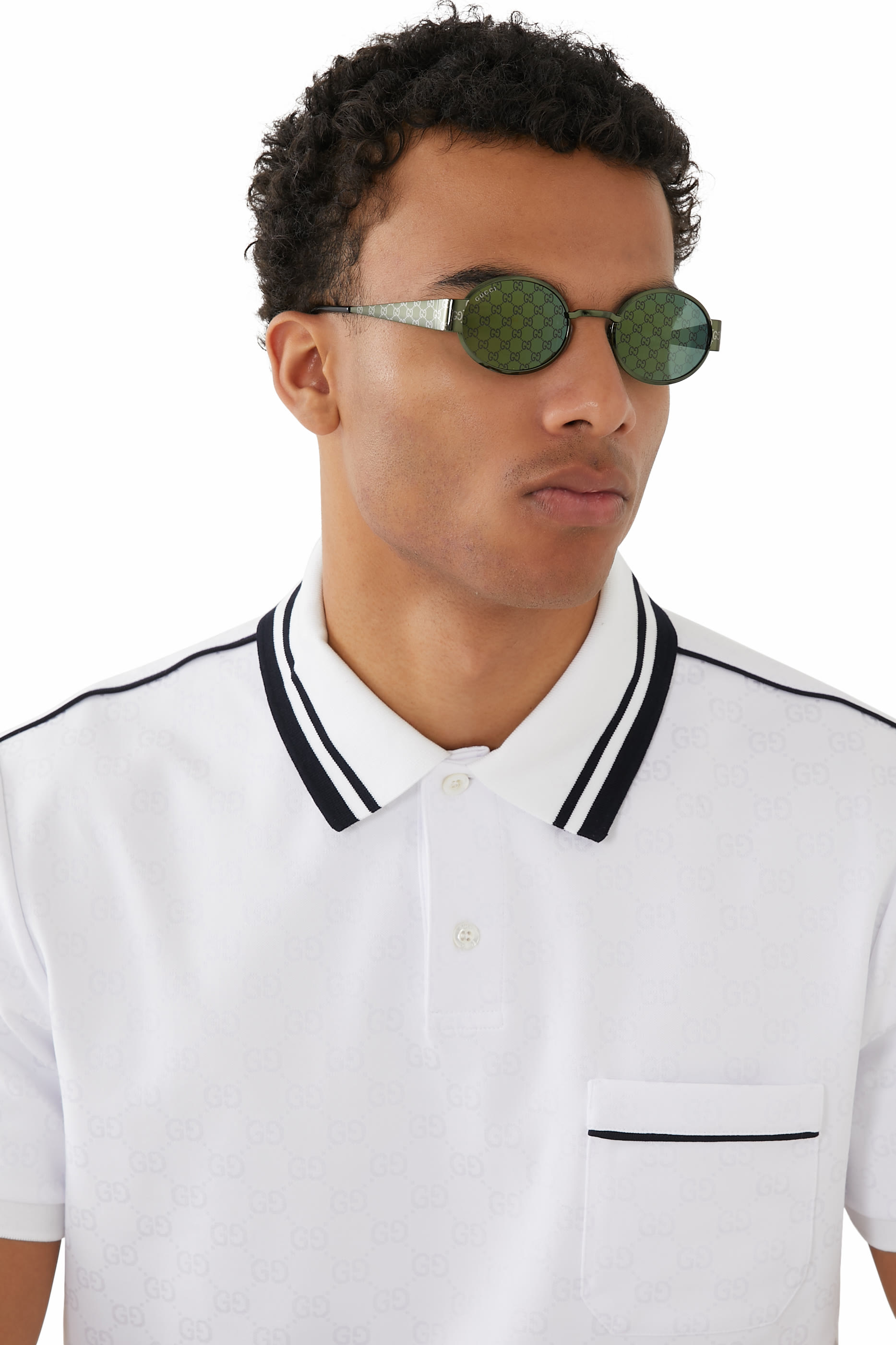 نظارة شمسية بإطار بيضاوي