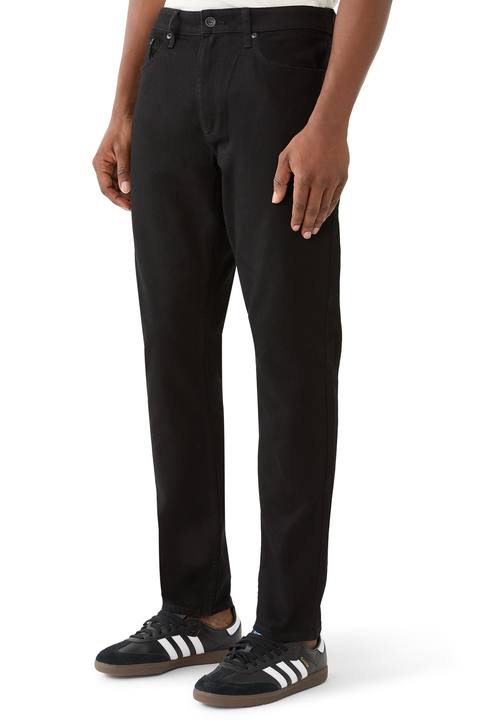 بنطال جينز فيت 3 بقصة رياضية