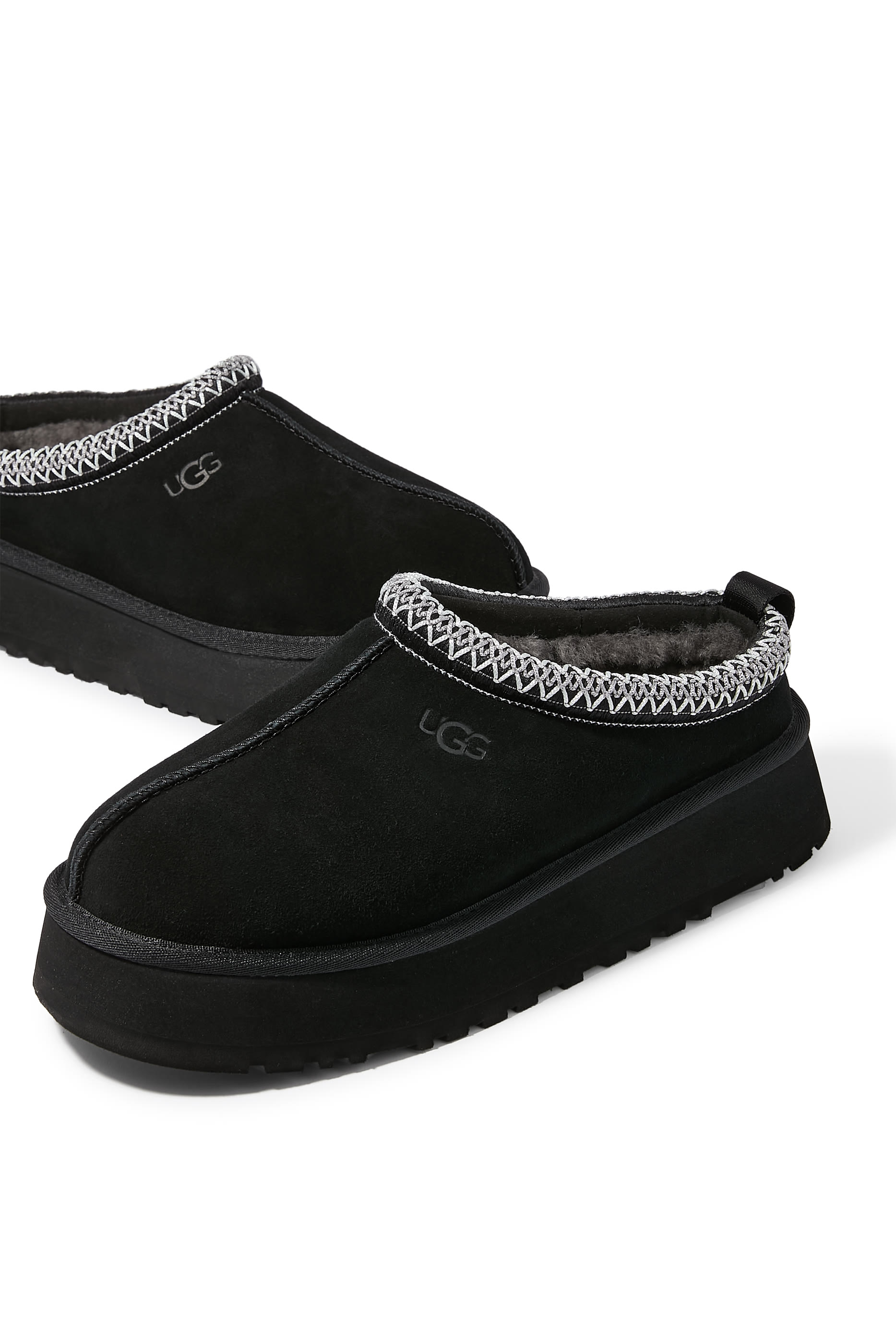 حذاء تاز مفتوح من الخلف II 